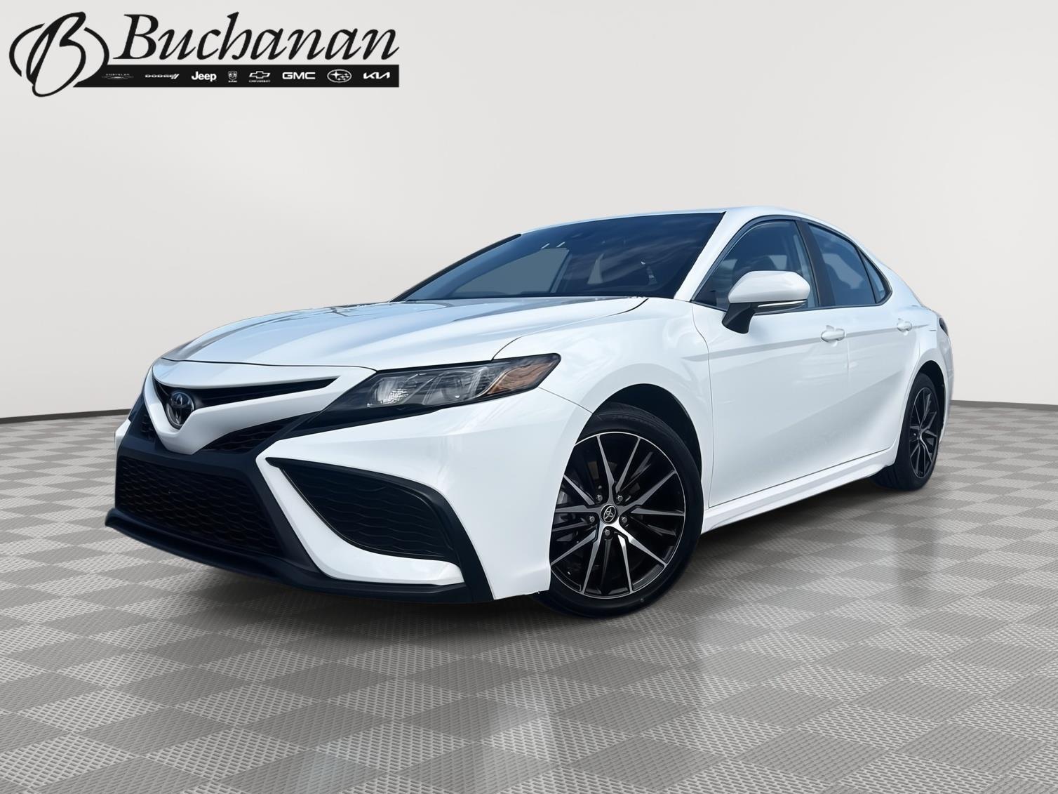 2024 Toyota Camry SE FWD