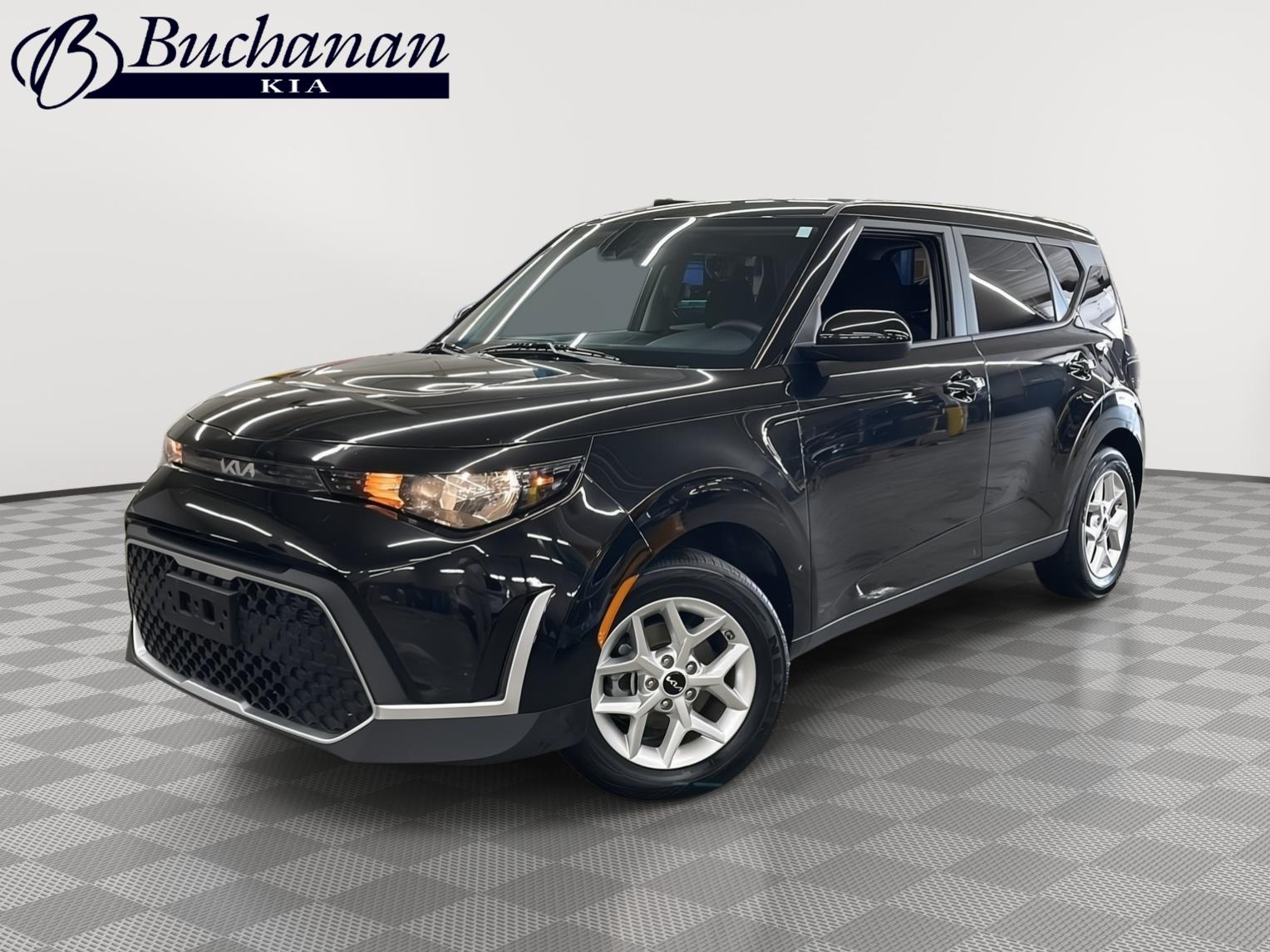 Fusion Black 2025 Kia Soul SUV / Crossover Front-Wheel Drive Continuously Variable Transmission