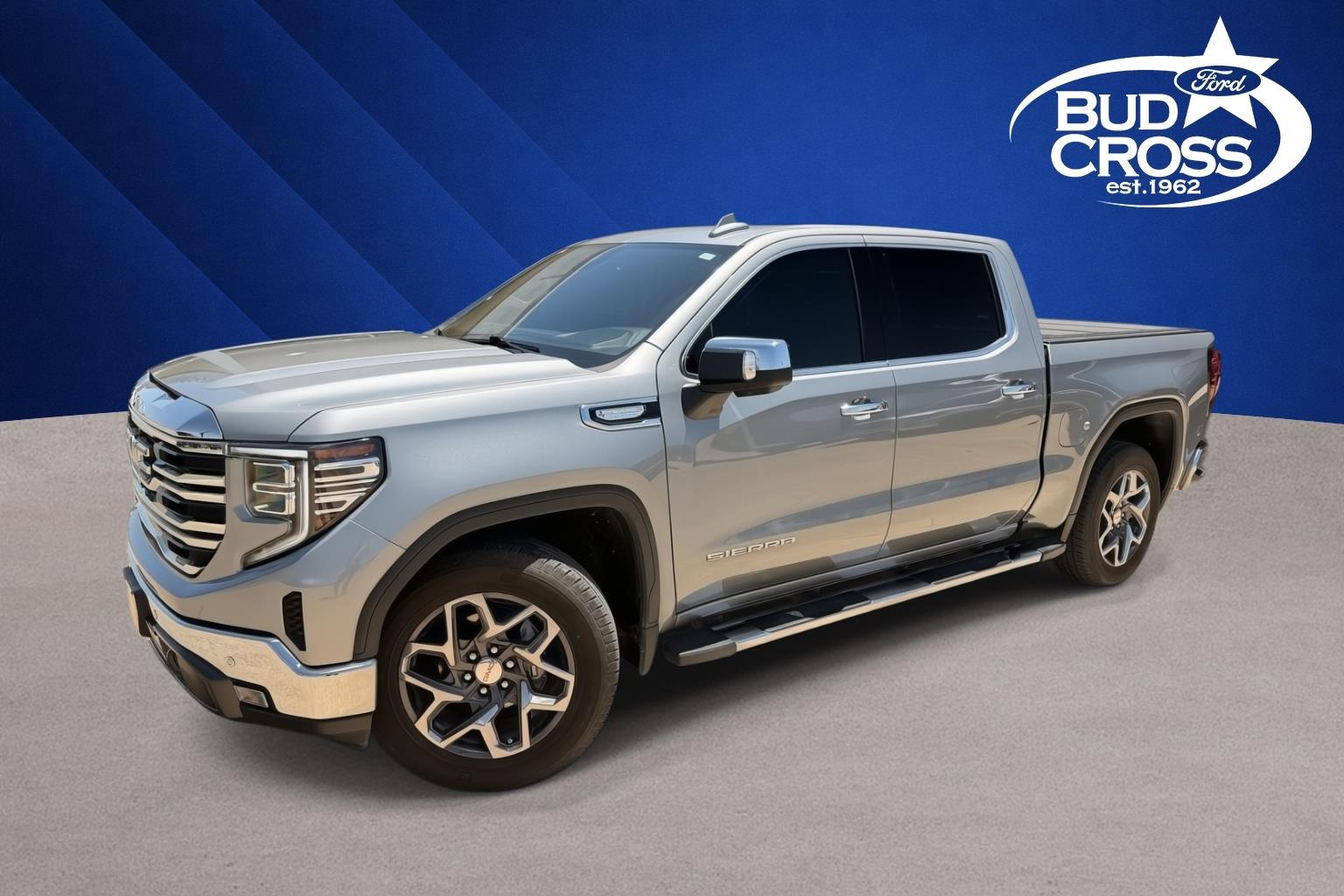 2024 GMC Sierra 1500 SLT Crew Cab RWD