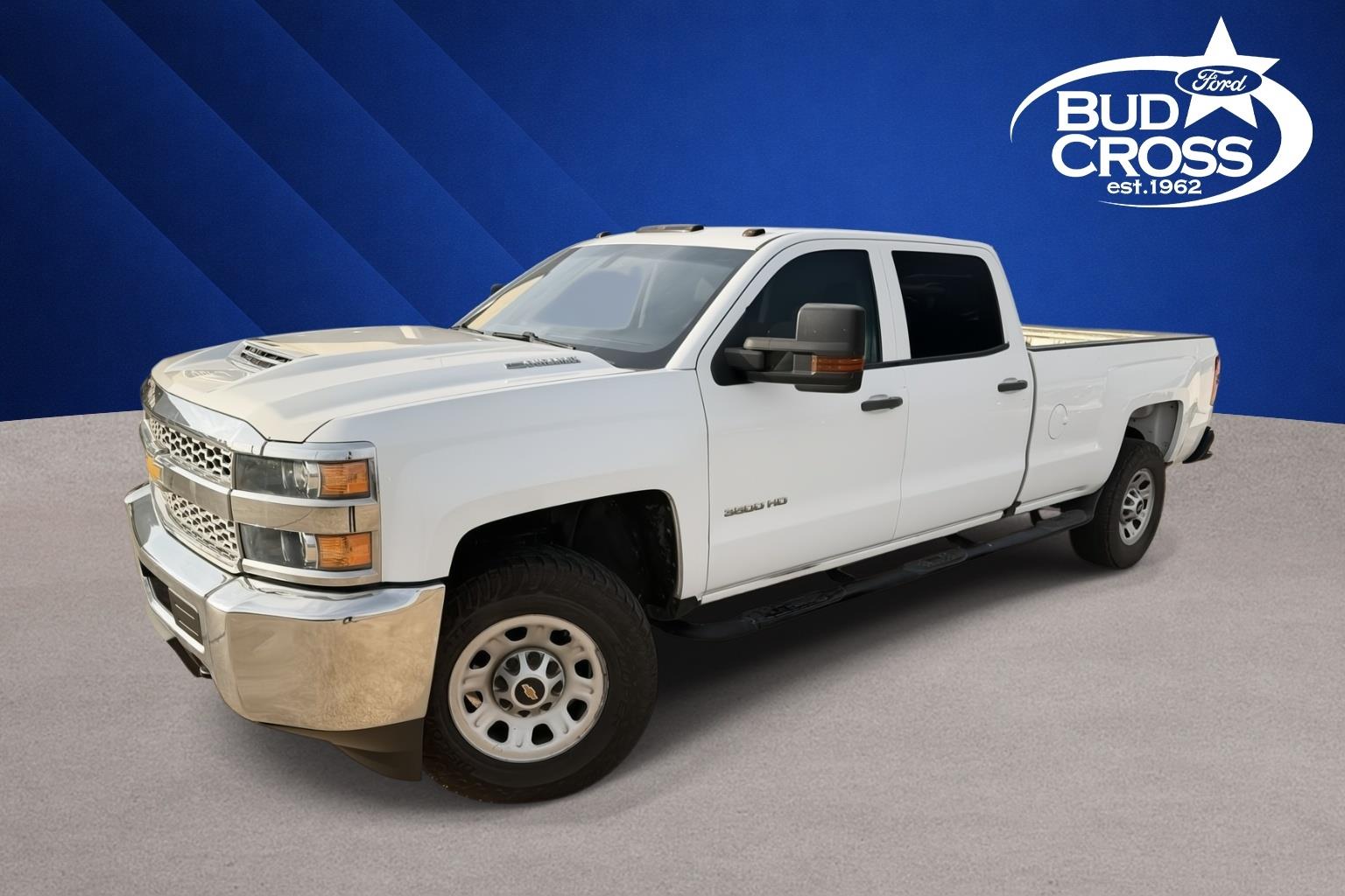 Summit White 2019 Chevrolet Silverado 3500HD Pickup Truck Four-Wheel Drive 6-Speed Automatic