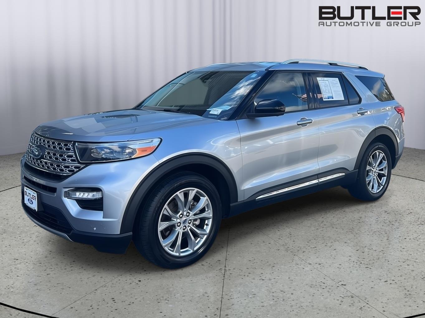 2022 Ford Explorer Limited RWD's photo