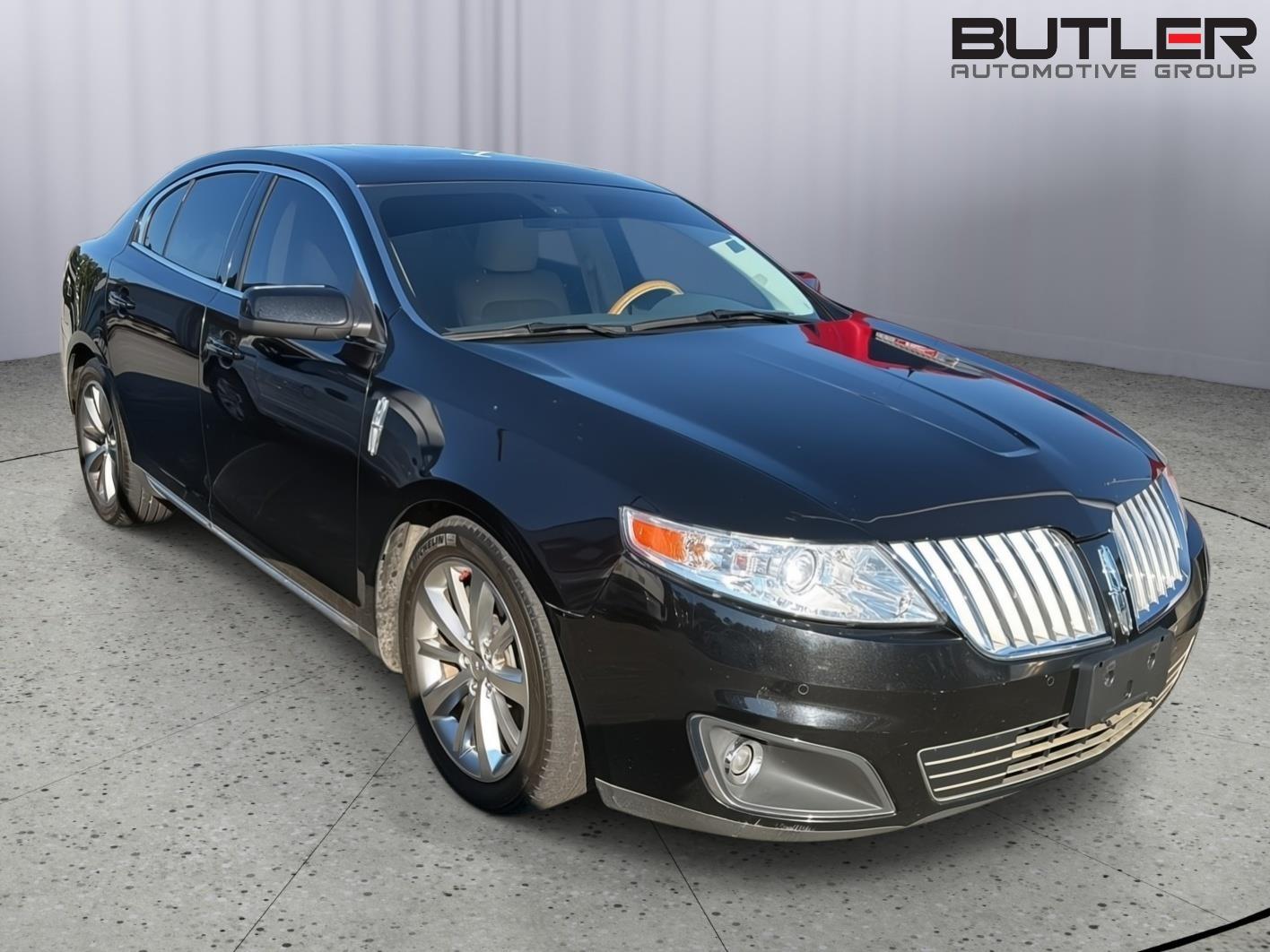 2010 Lincoln MKS Sedan Front-Wheel Drive