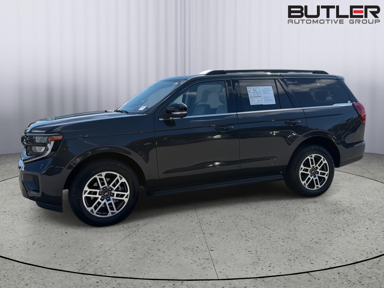 Used 2025 Ford Expedition SUV