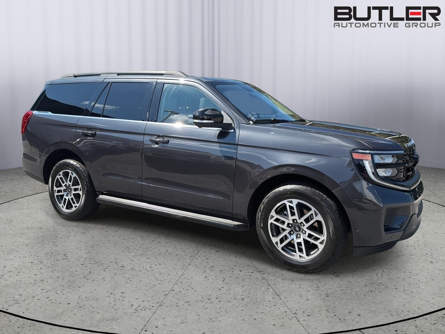 Used 2025 Ford Expedition SUV