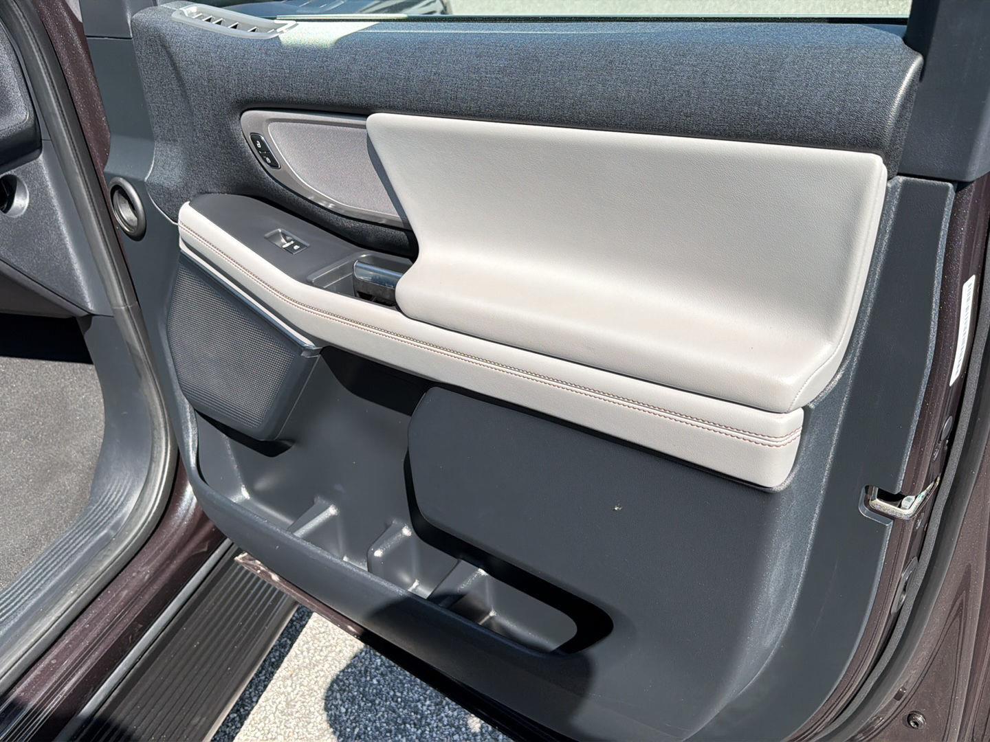 Used 2025 Ford Expedition SUV