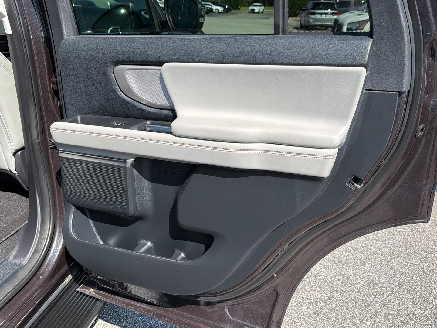Used 2025 Ford Expedition SUV