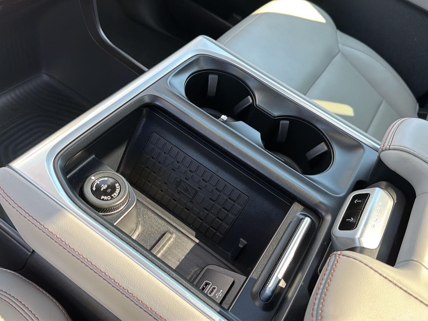 Used 2025 Ford Expedition SUV