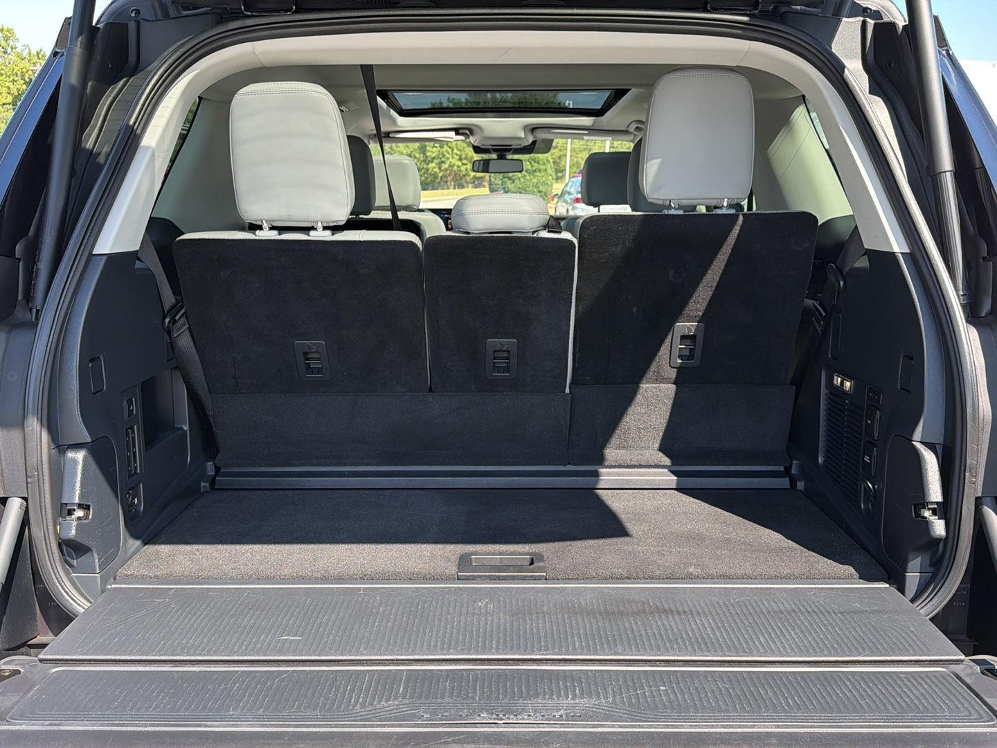 Used 2025 Ford Expedition SUV