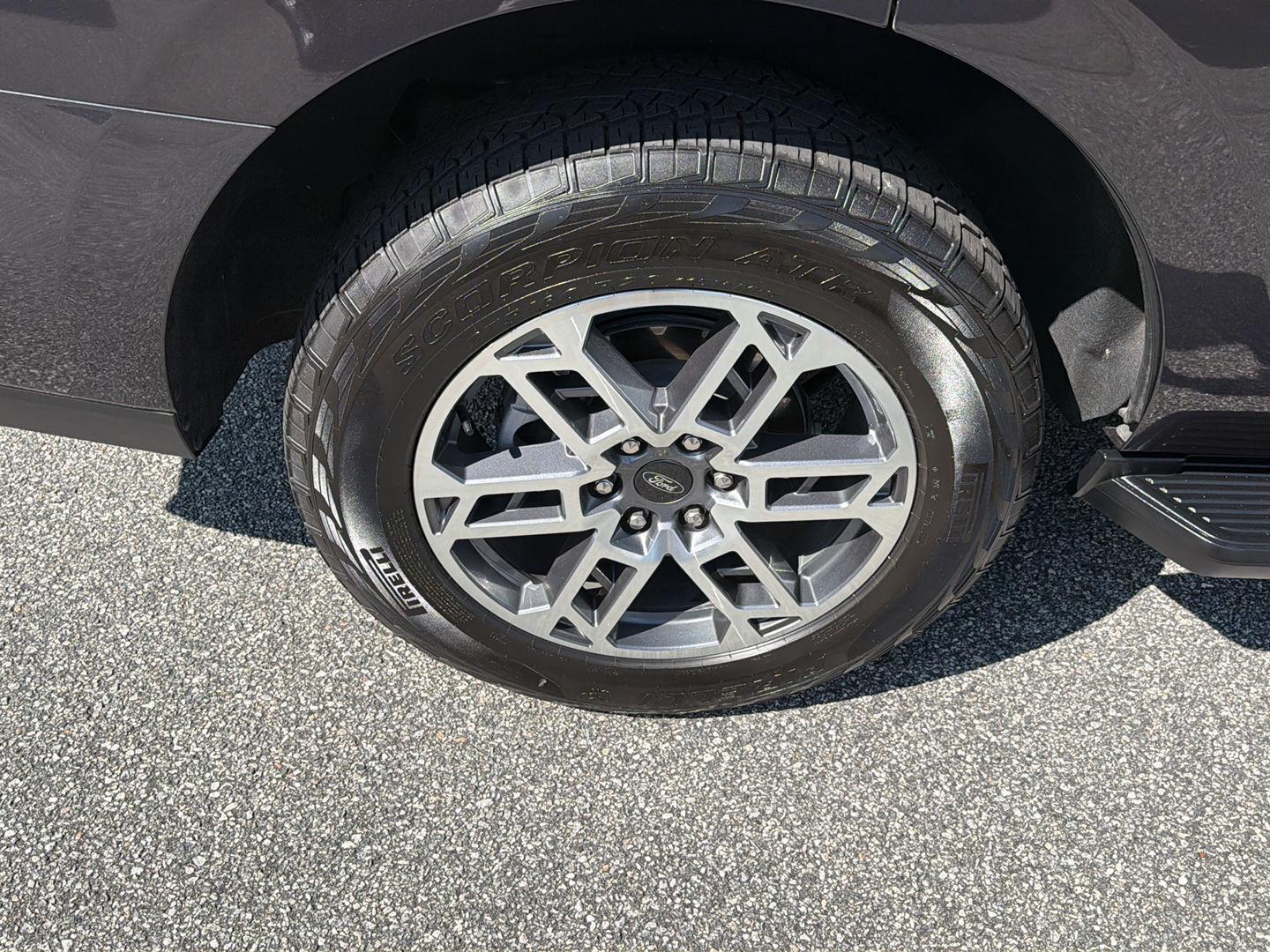 Used 2025 Ford Expedition SUV