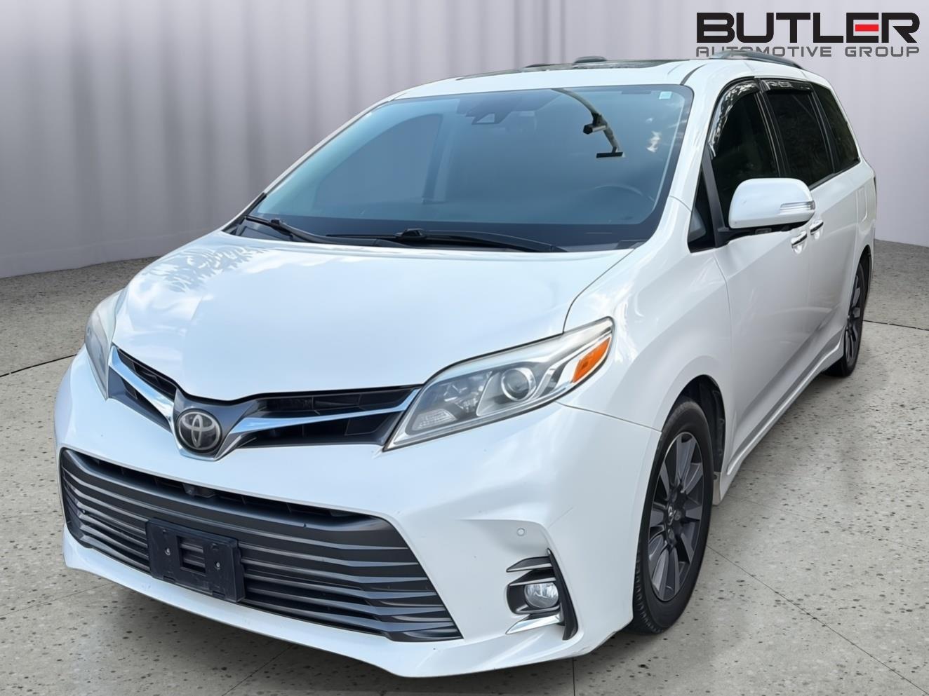 Used 2018 Toyota Sienna Van