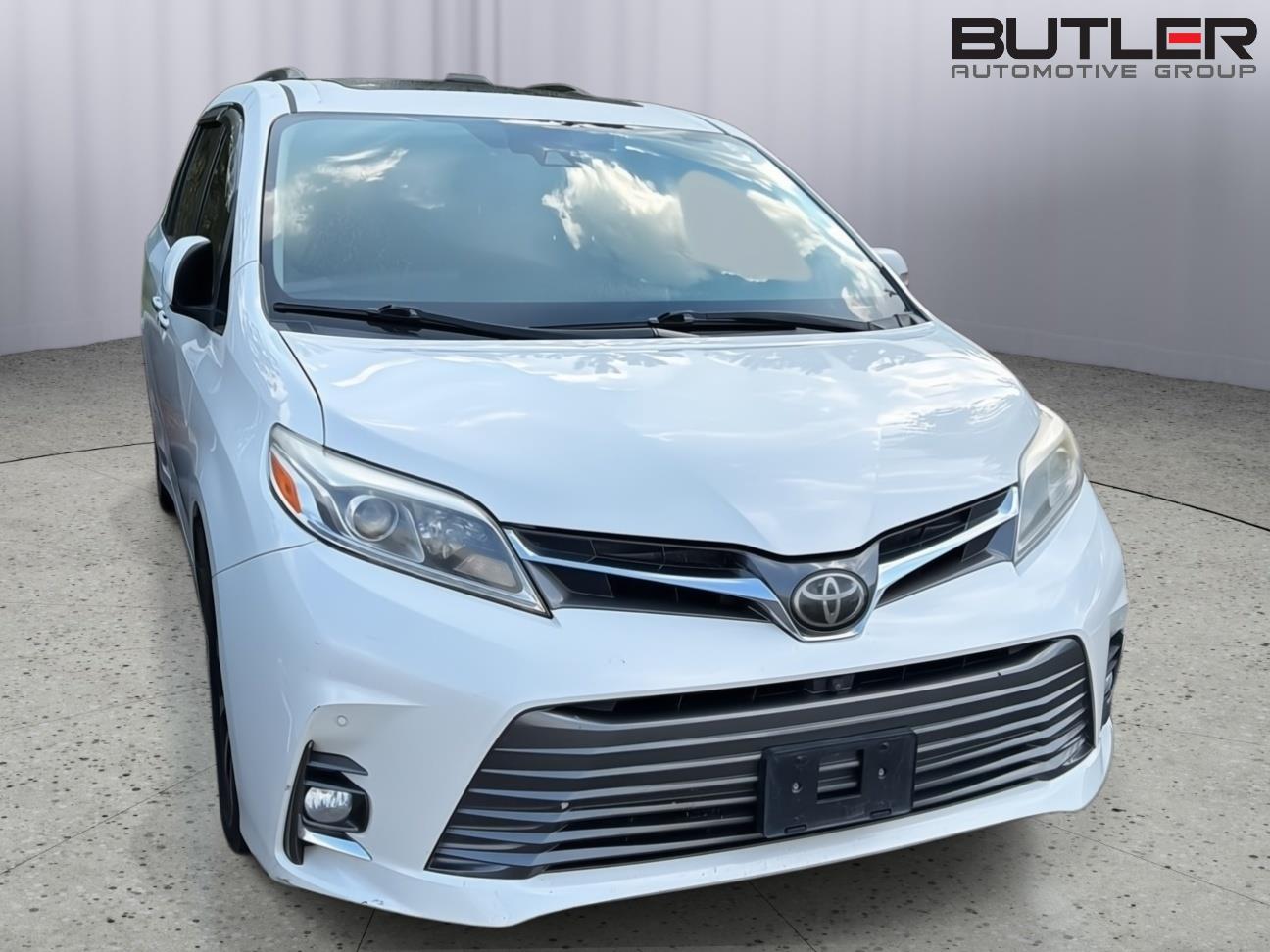 Used 2018 Toyota Sienna Van