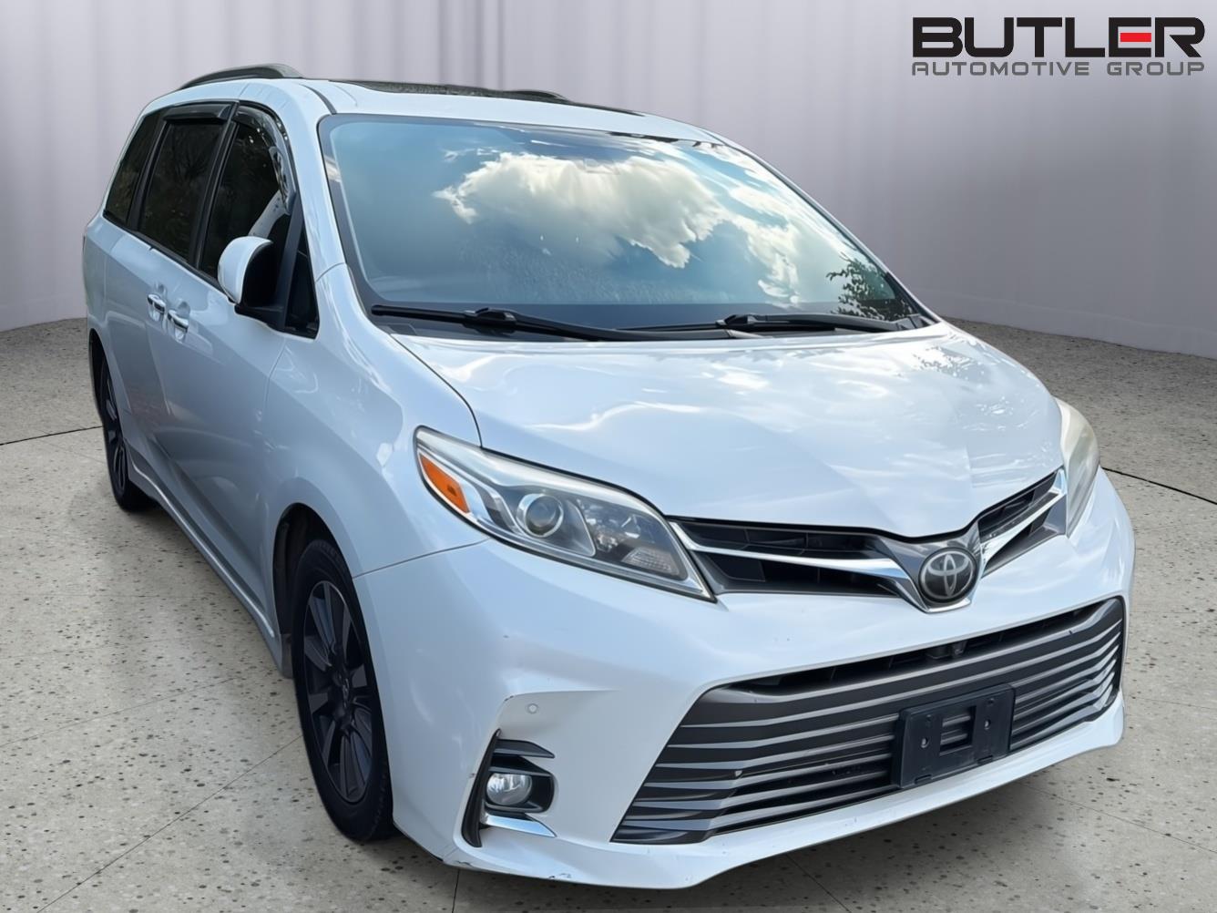 Used 2018 Toyota Sienna Van