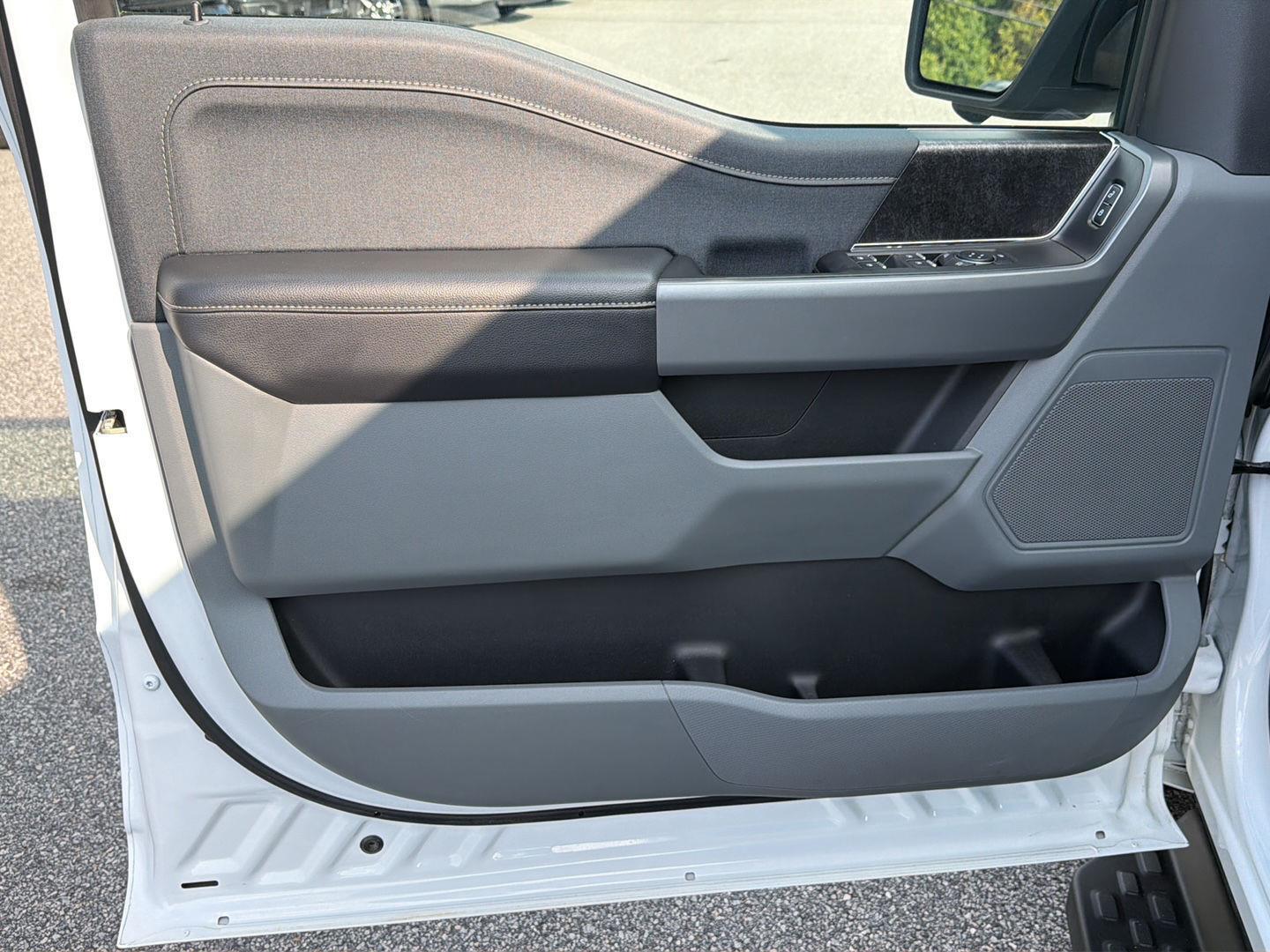 Used 2025 Ford F-150 Lightning Truck