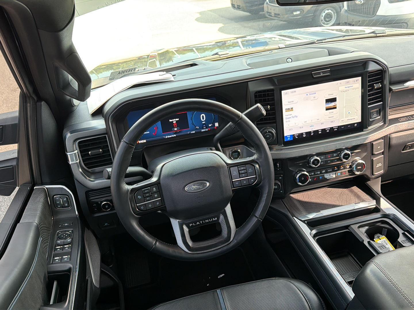 Used 2025 Ford Super Duty F-250 Truck