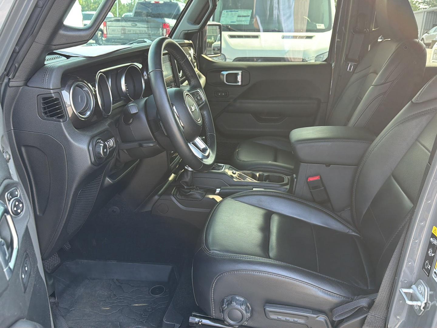 Used 2021 Jeep Wrangler SUV