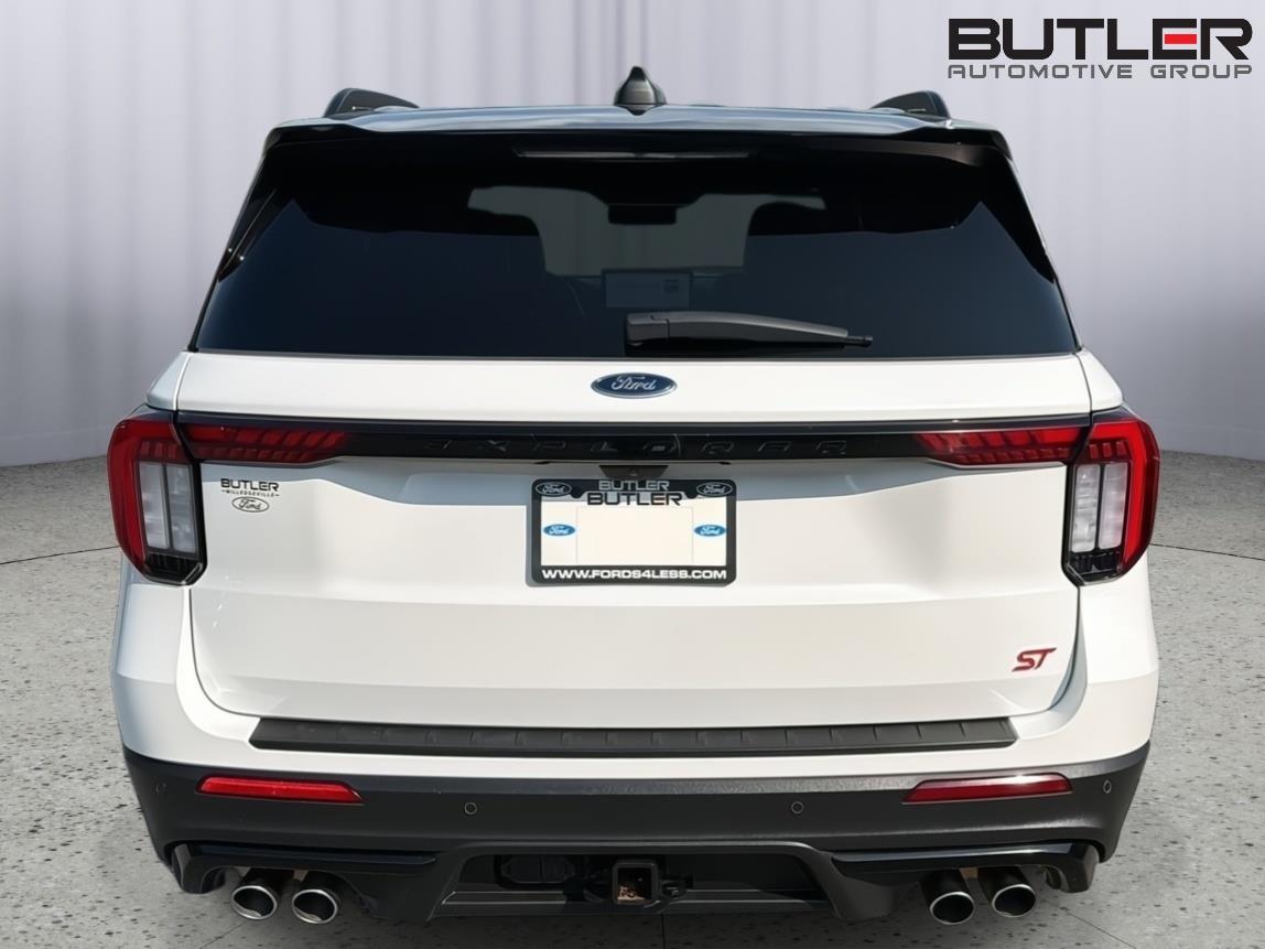 Used 2025 Ford Explorer SUV