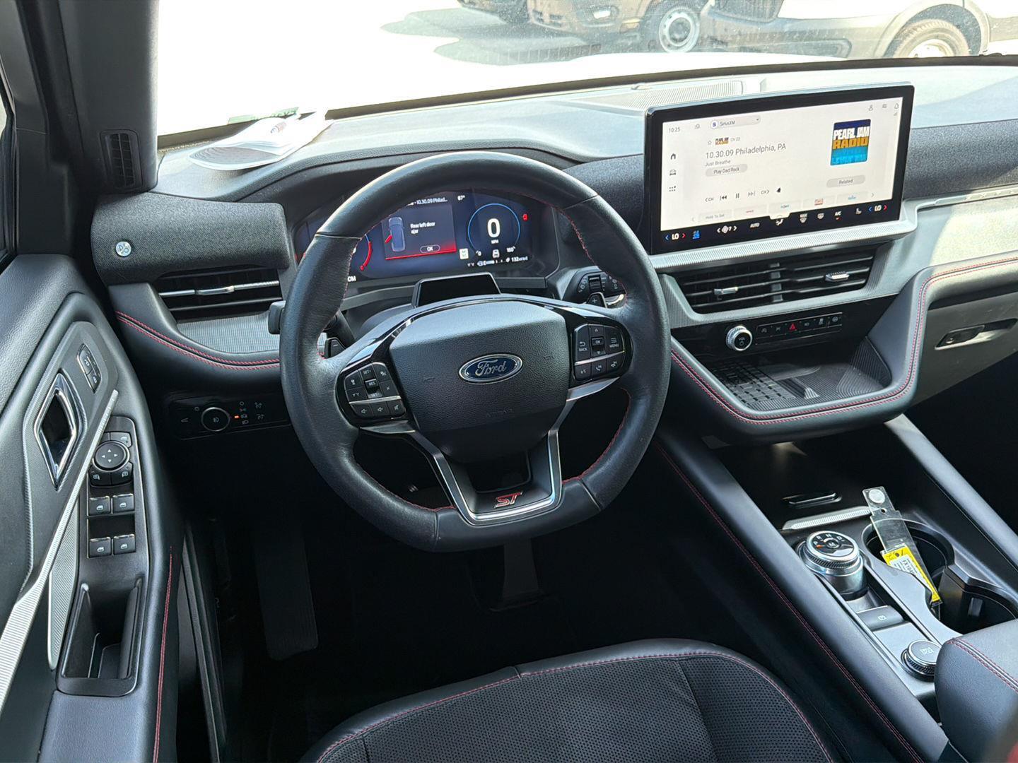 Used 2025 Ford Explorer SUV