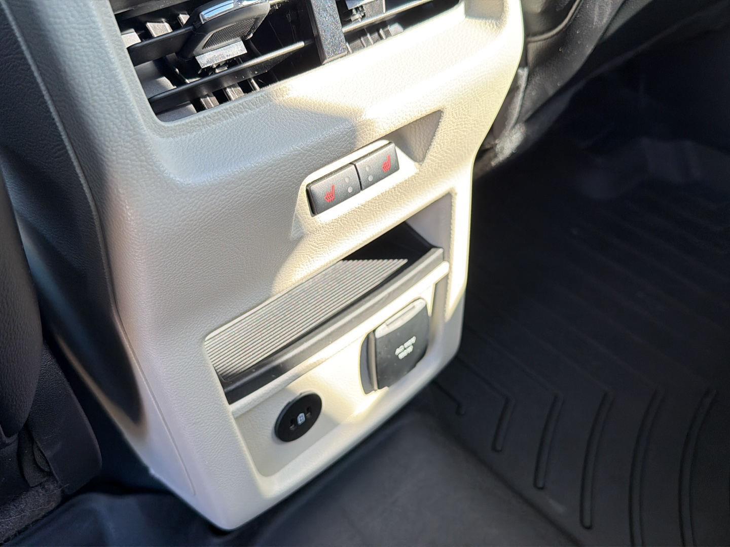 Used 2024 Ford Edge SUV