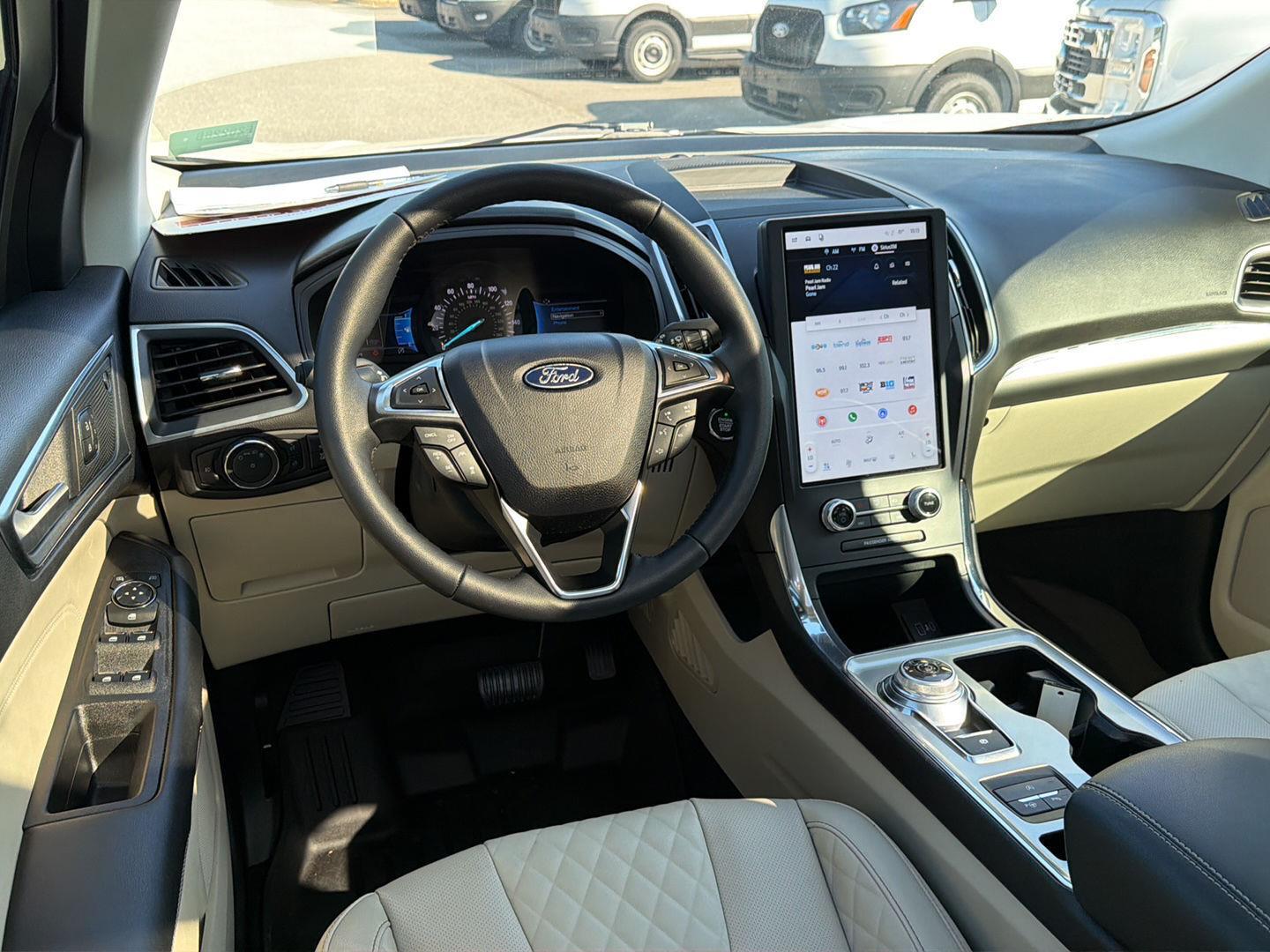 Used 2024 Ford Edge SUV