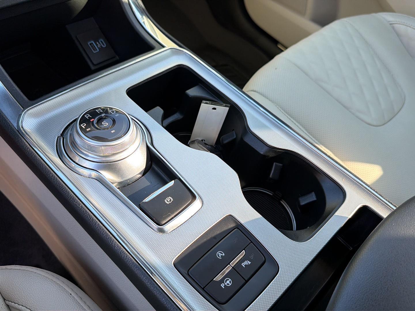 Used 2024 Ford Edge SUV
