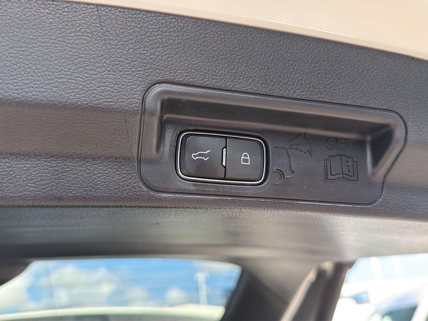 Used 2021 Ford Explorer SUV