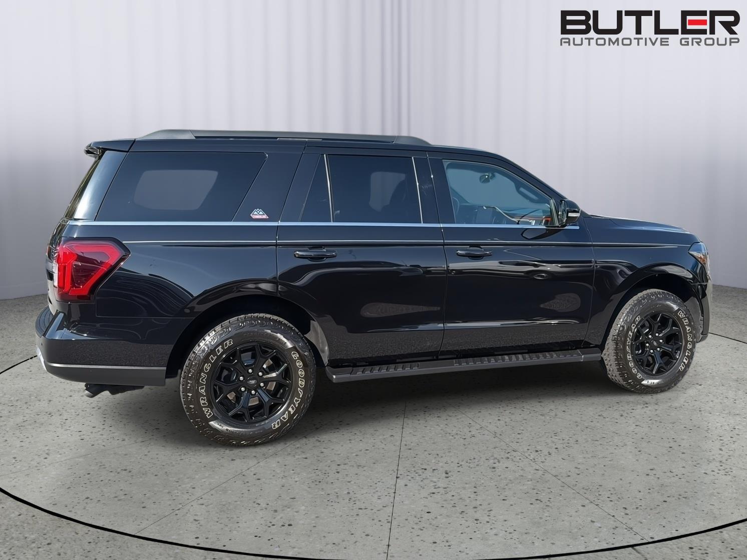Used 2024 Ford Expedition SUV