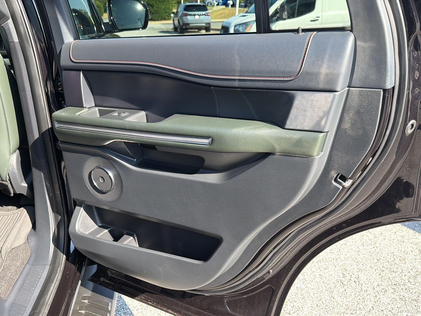 Used 2024 Ford Expedition SUV