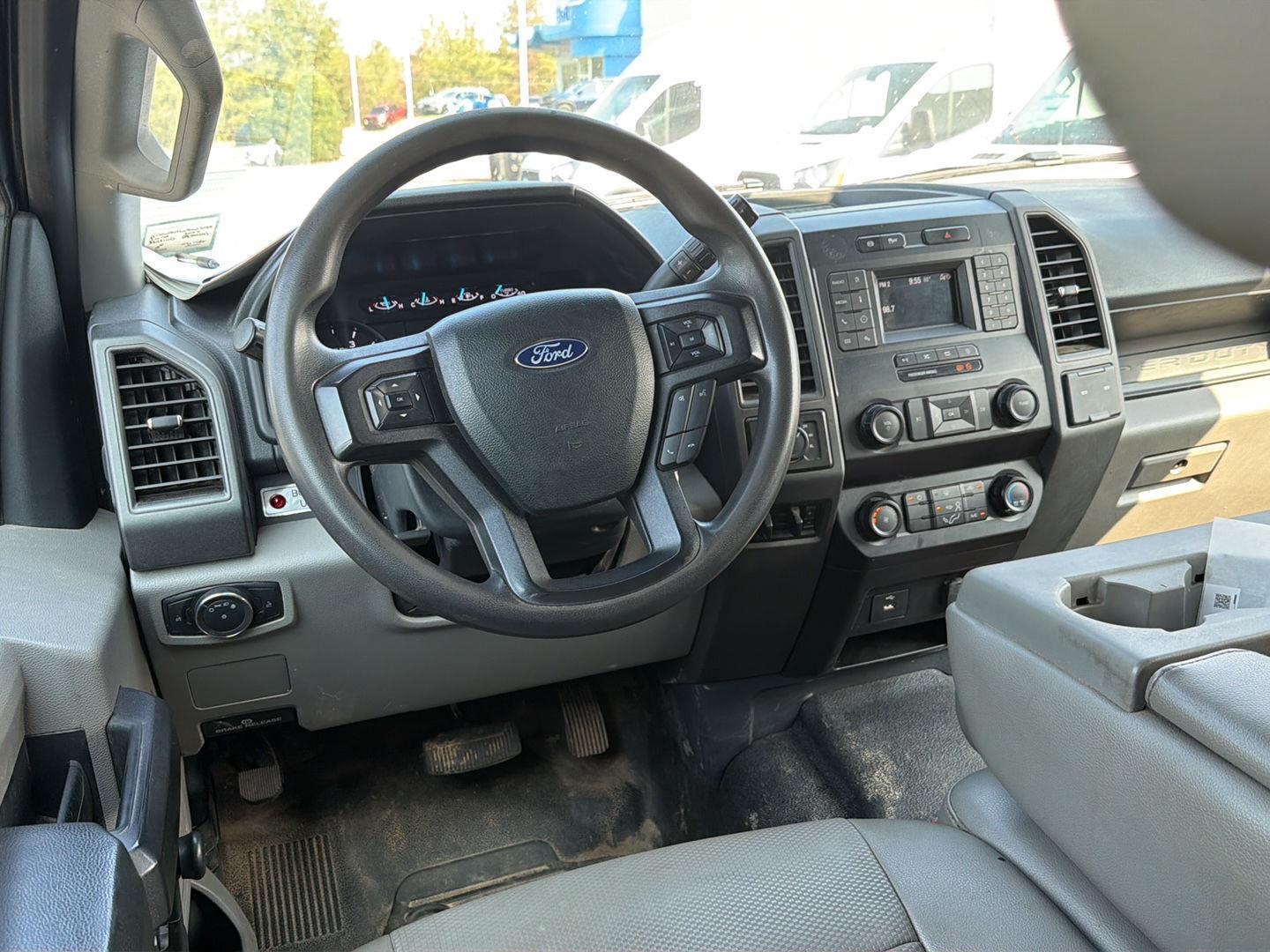 Used 2022 Ford Super Duty F-550 DRW Truck