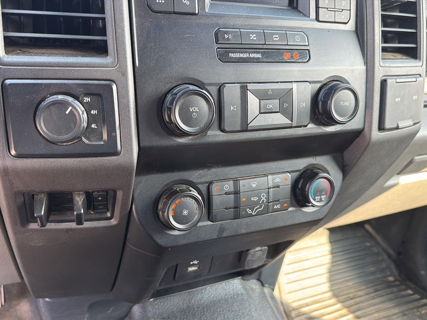 Used 2022 Ford Super Duty F-550 DRW Truck