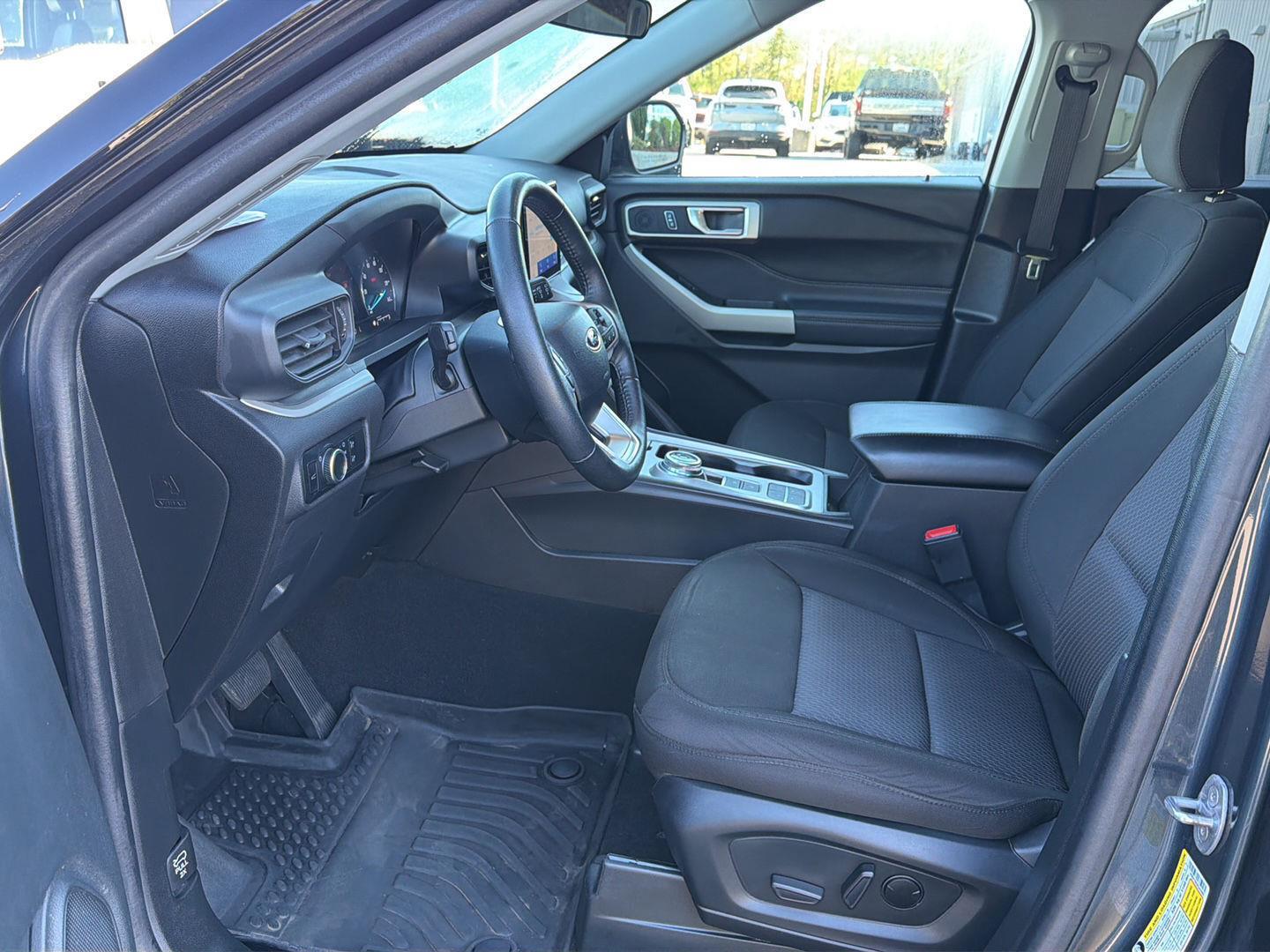 Used 2024 Ford Explorer SUV