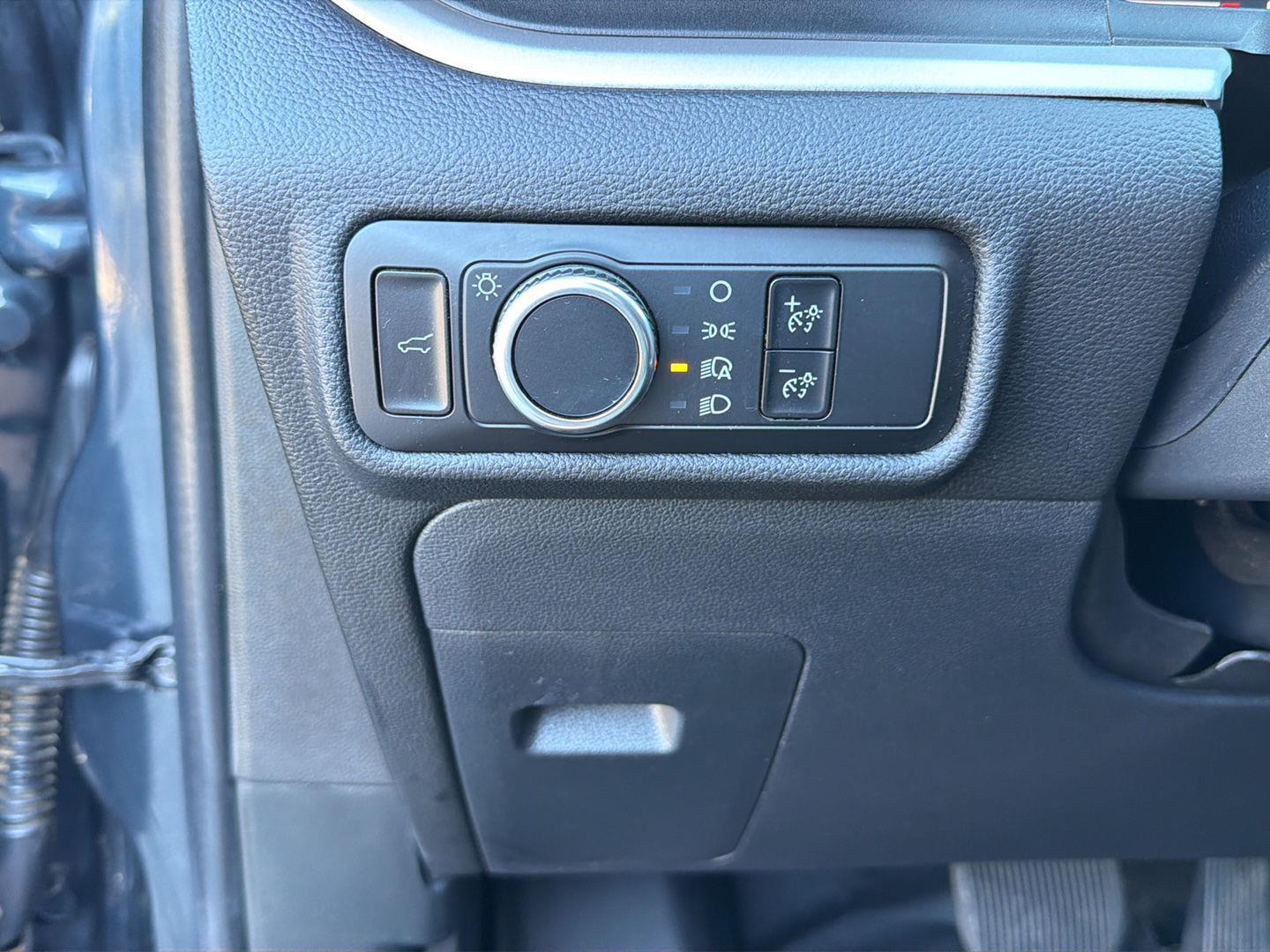 Used 2024 Ford Explorer SUV