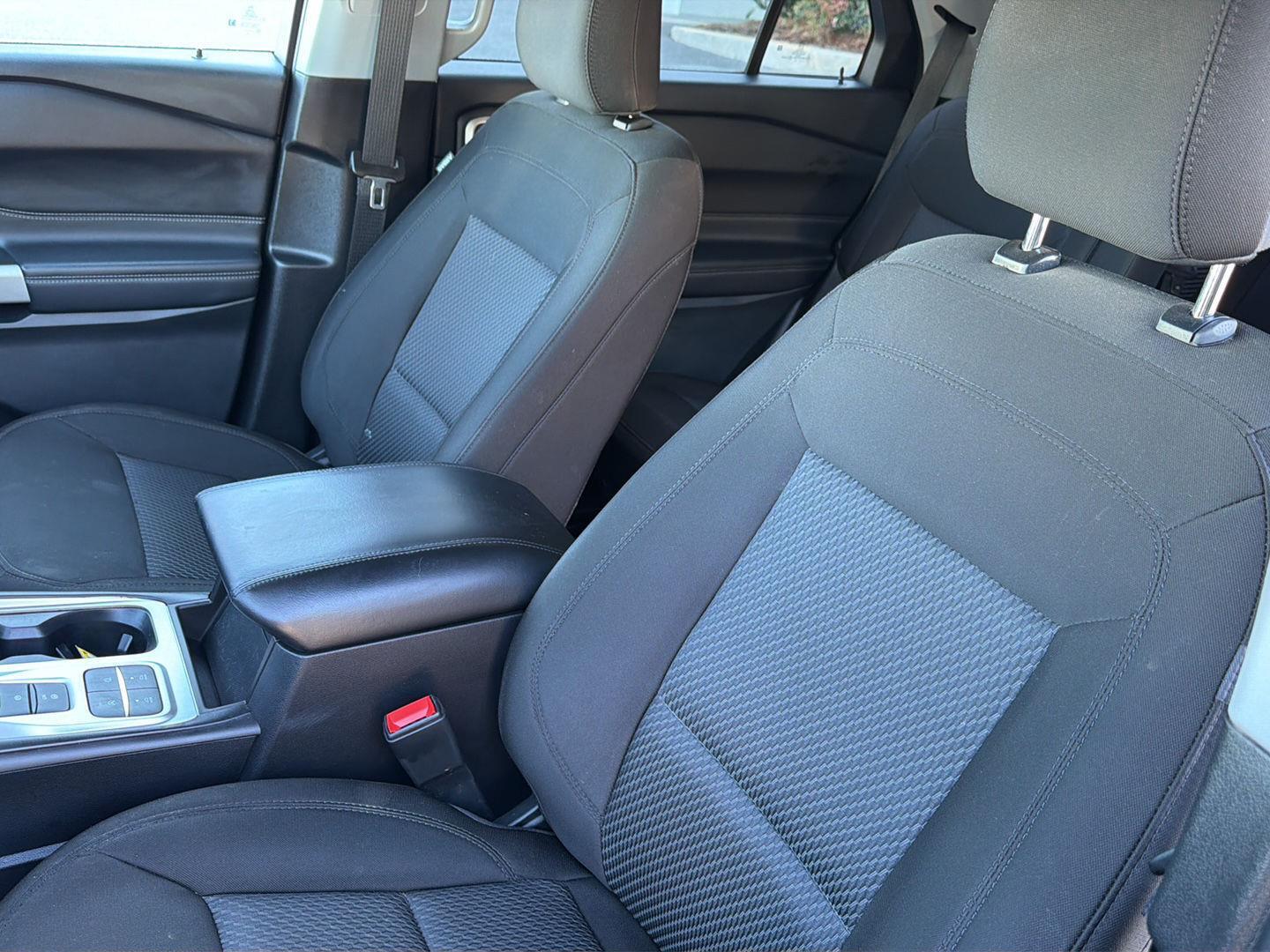 Used 2024 Ford Explorer SUV