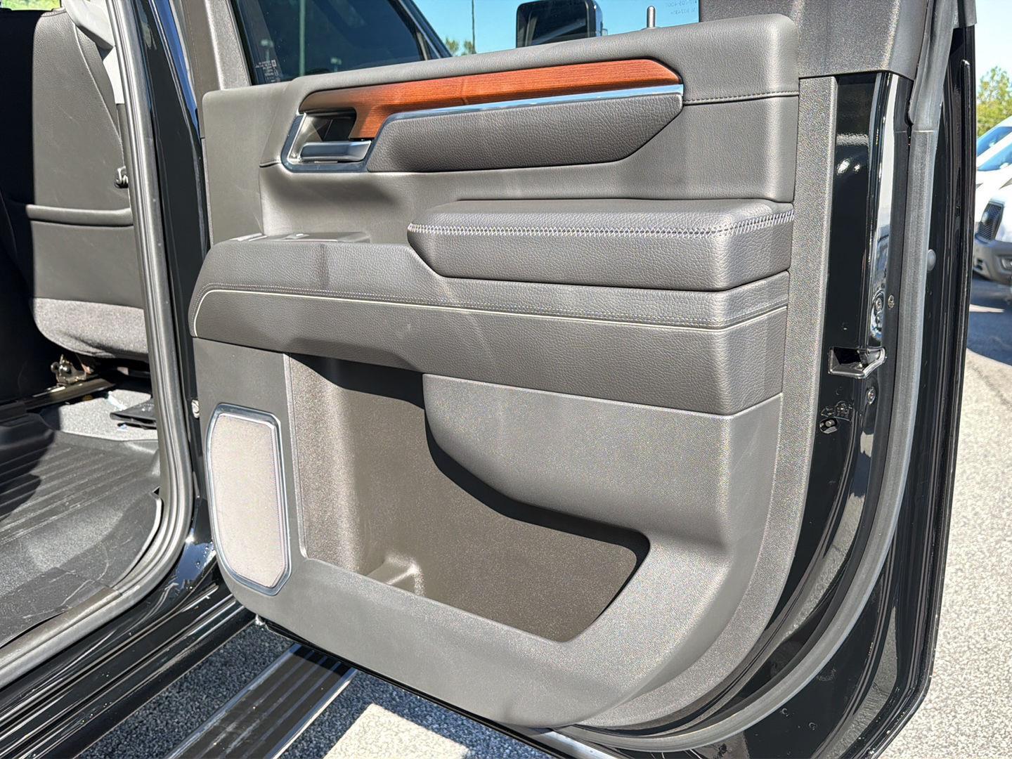 Used 2024 GMC Sierra 2500HD Truck