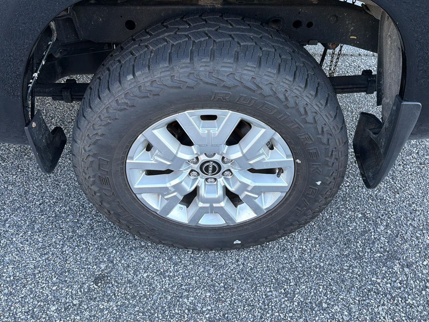Used 2024 Nissan Frontier Truck