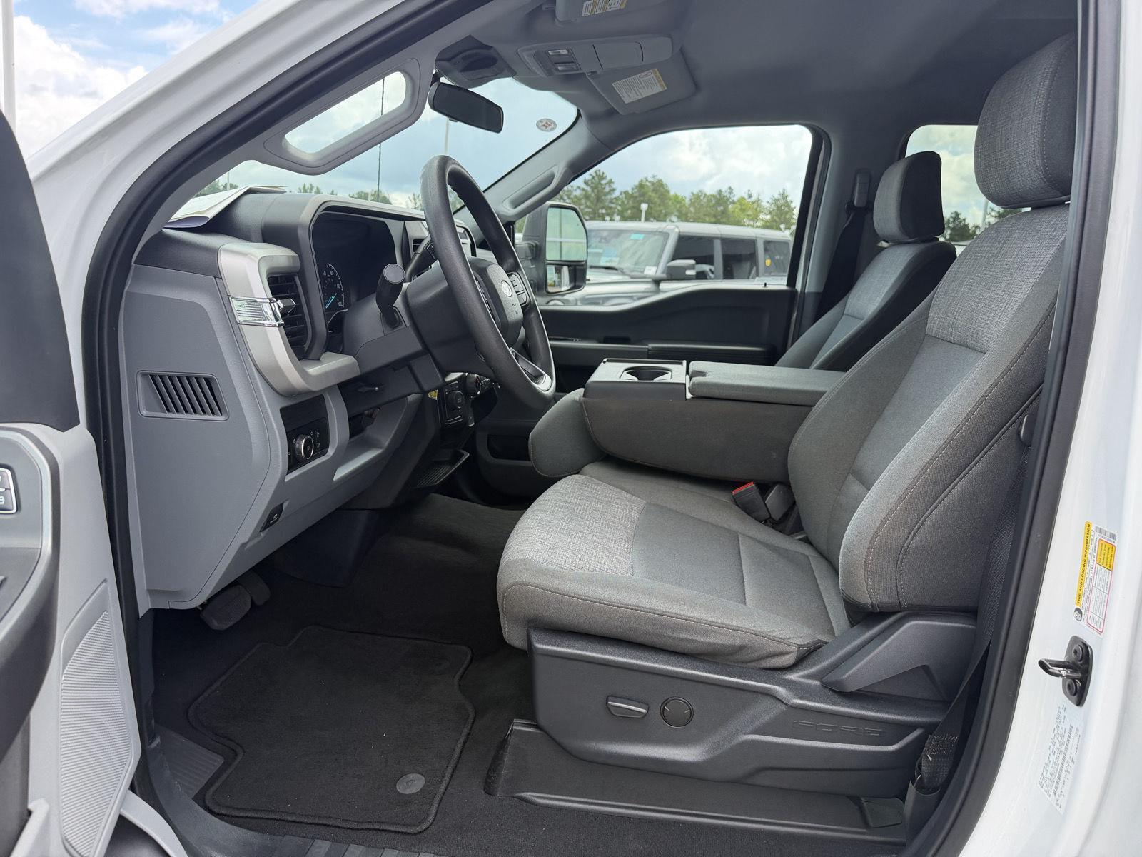 Used 2025 Ford Super Duty F-250 Truck