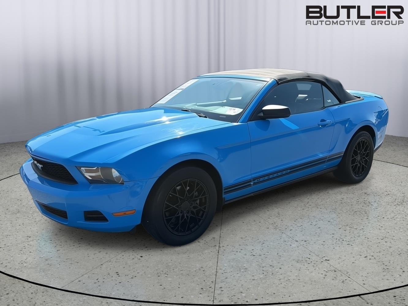  2012 Ford Mustang V6 Premium Convertible RWD   