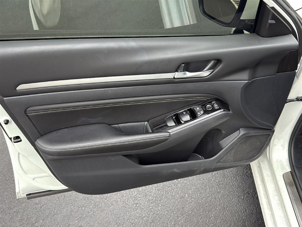 Used 2023 Nissan Altima Sedan