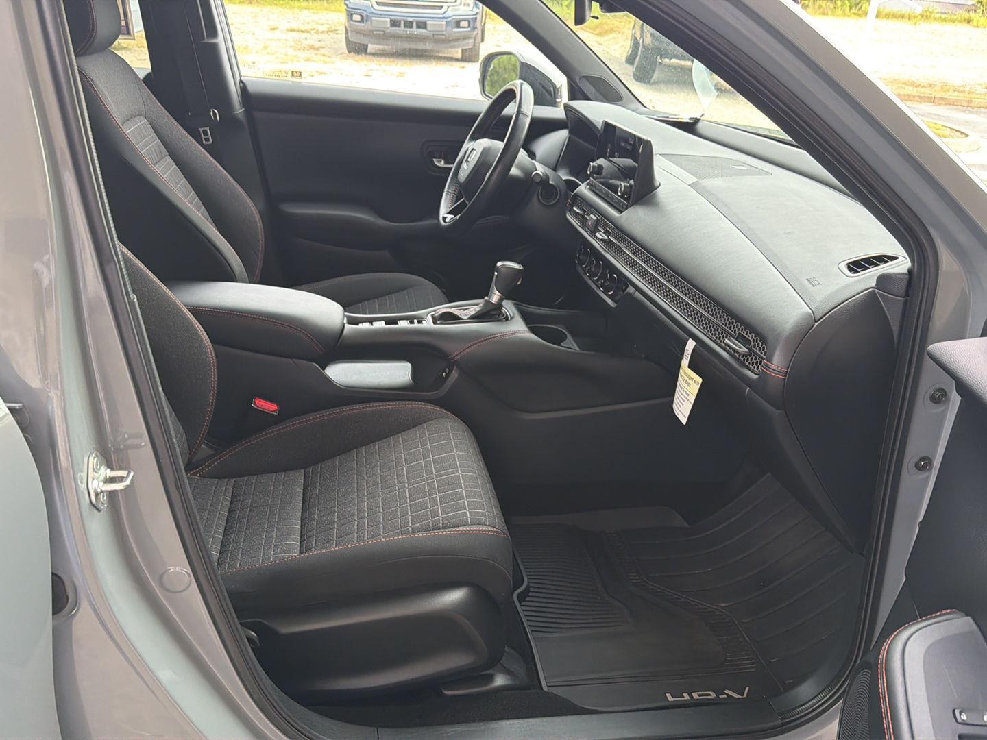 Used 2025 Honda HR-V SUV