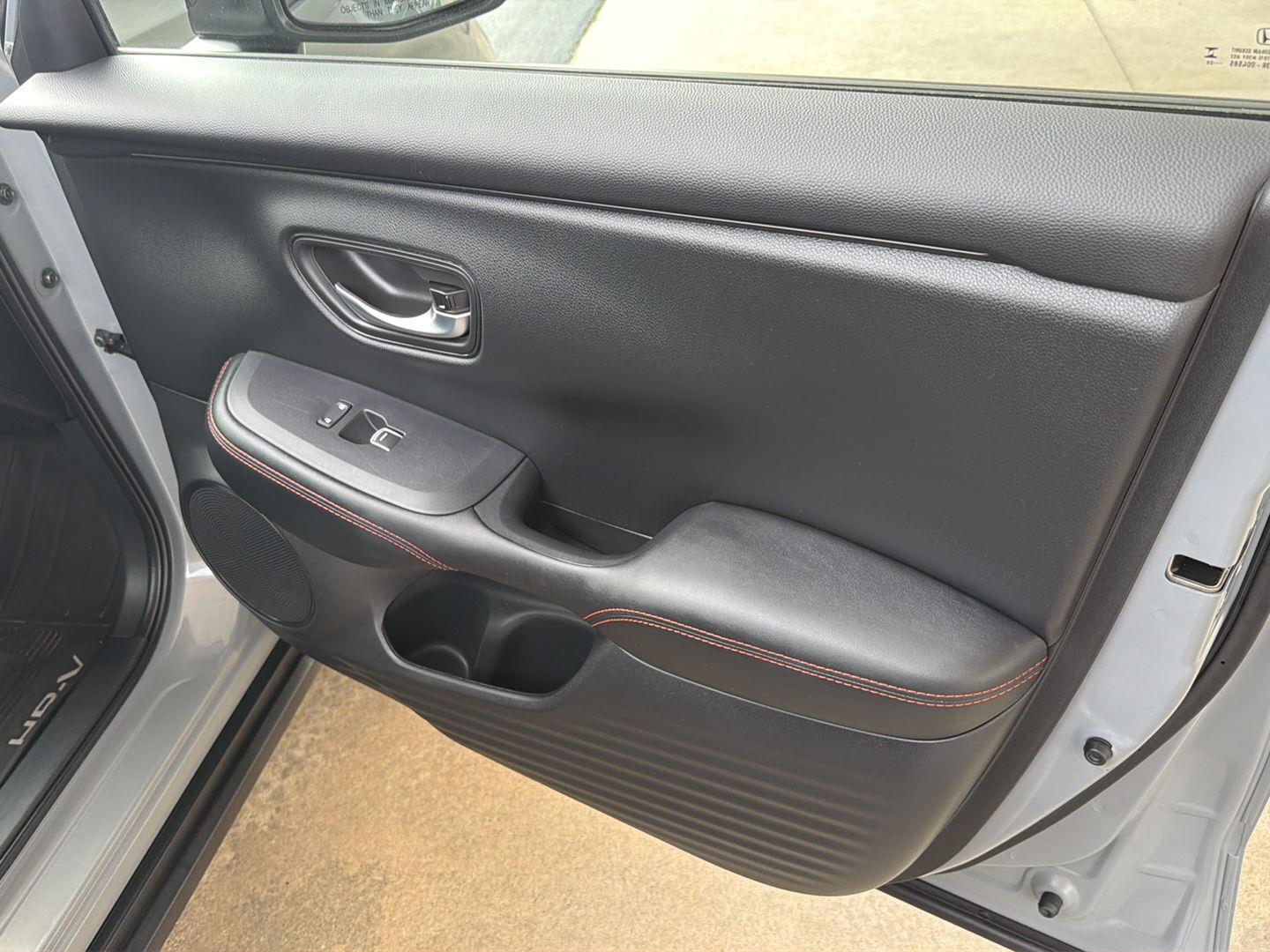 Used 2025 Honda HR-V SUV