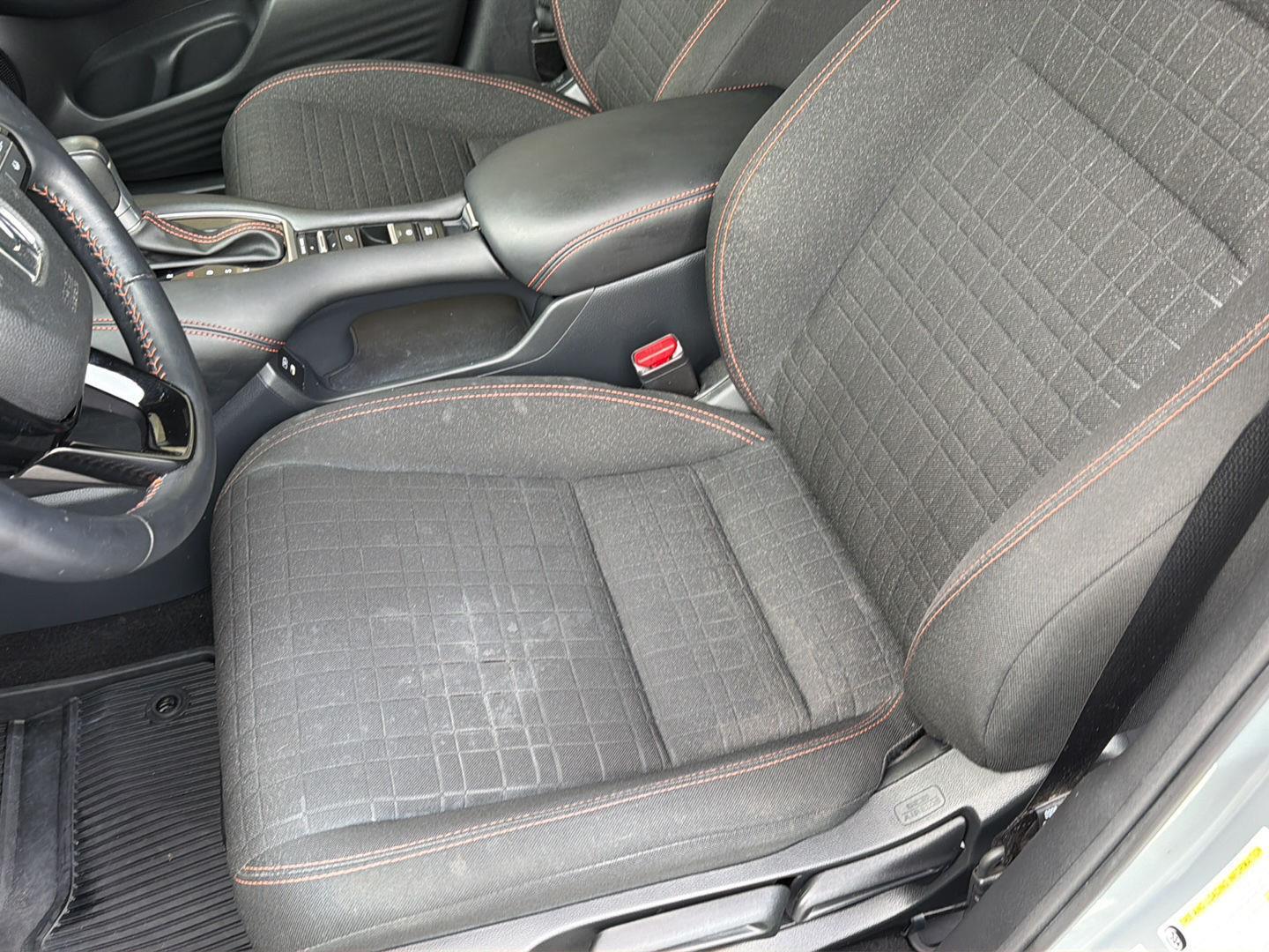 Used 2025 Honda HR-V SUV
