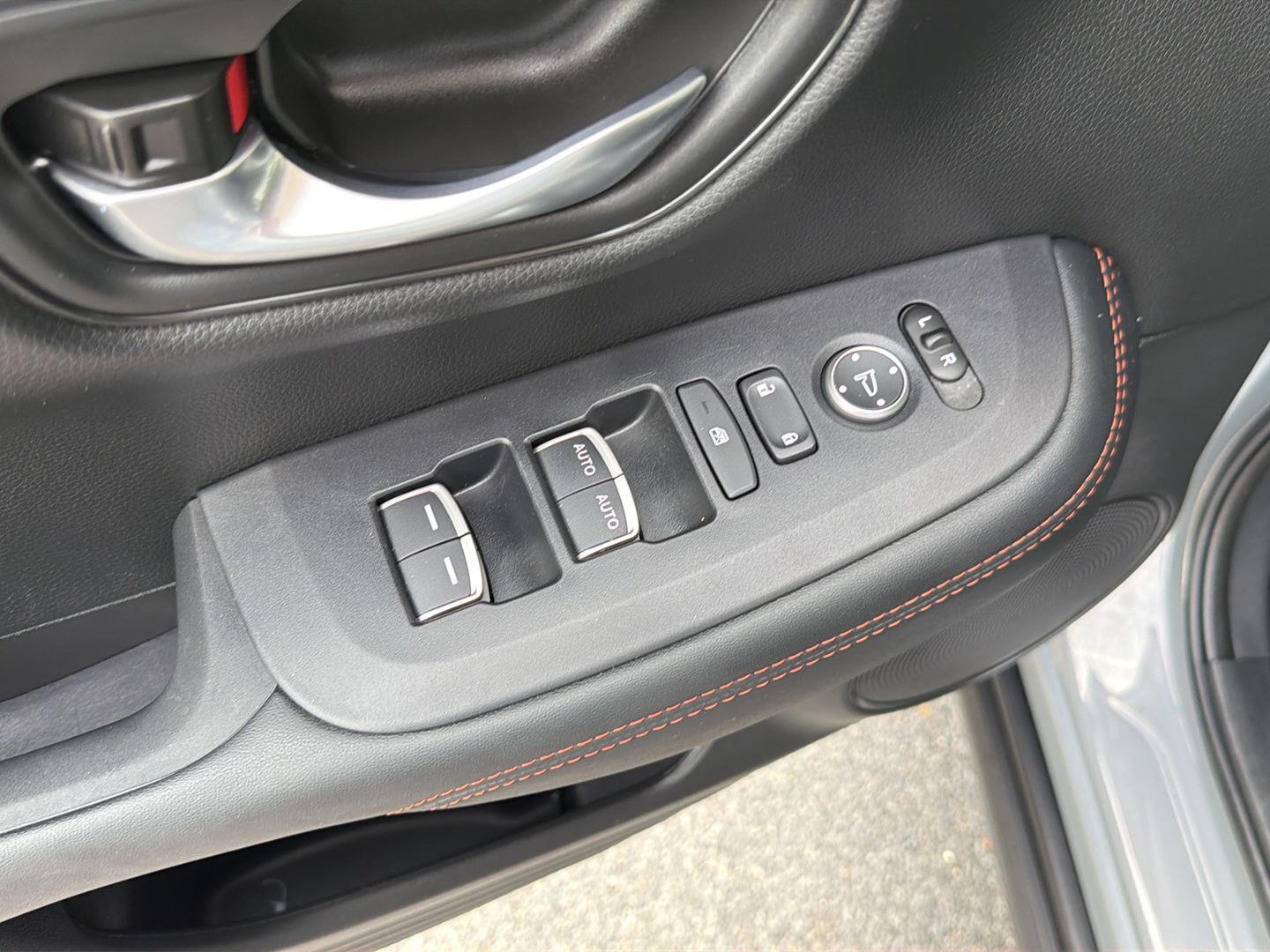 Used 2025 Honda HR-V SUV