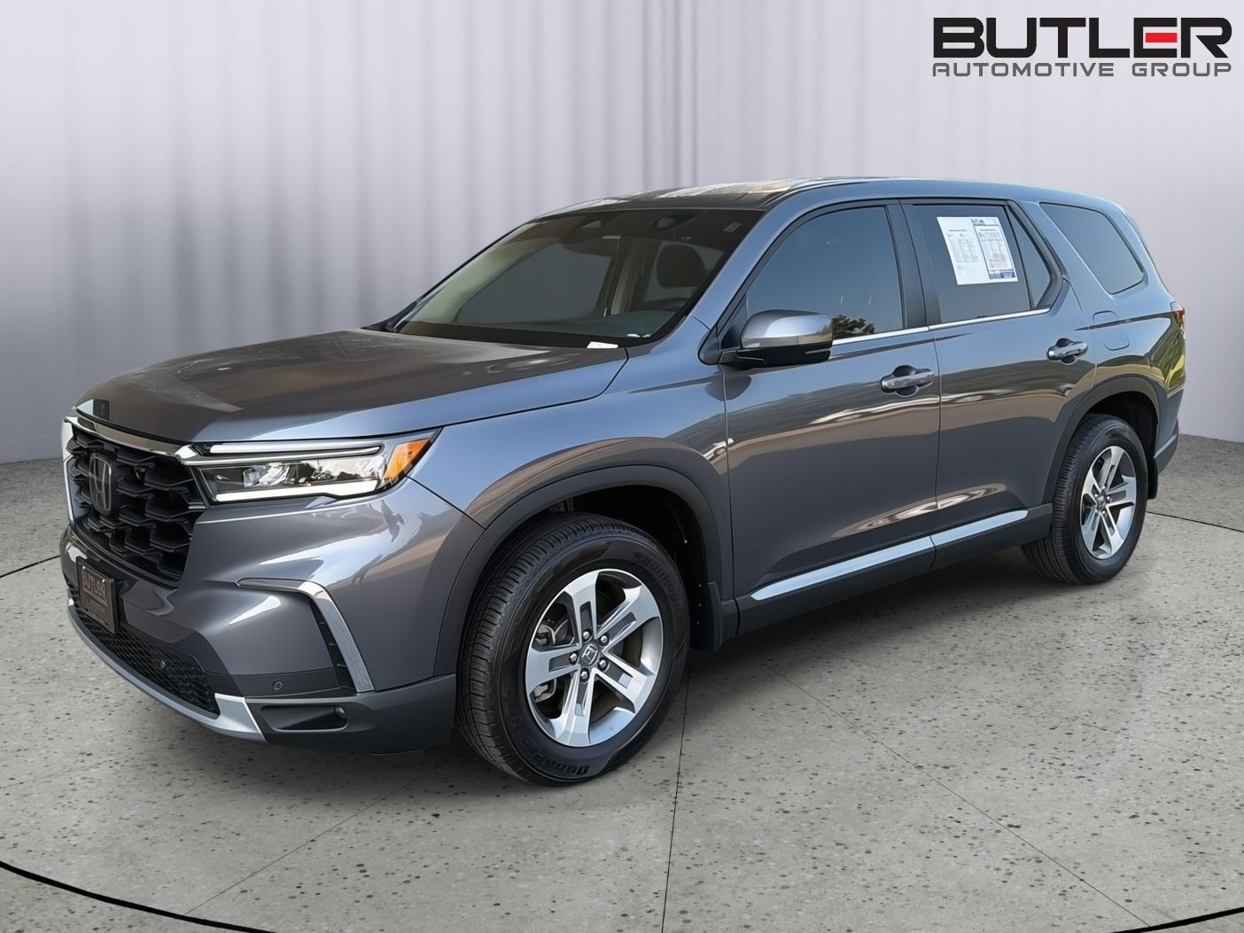 Used 2025 Honda Pilot SUV