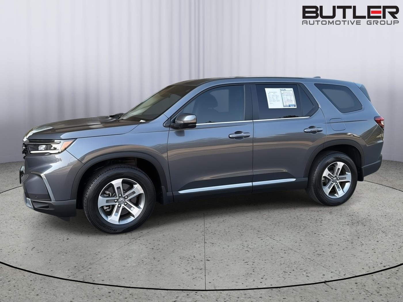 Used 2025 Honda Pilot SUV