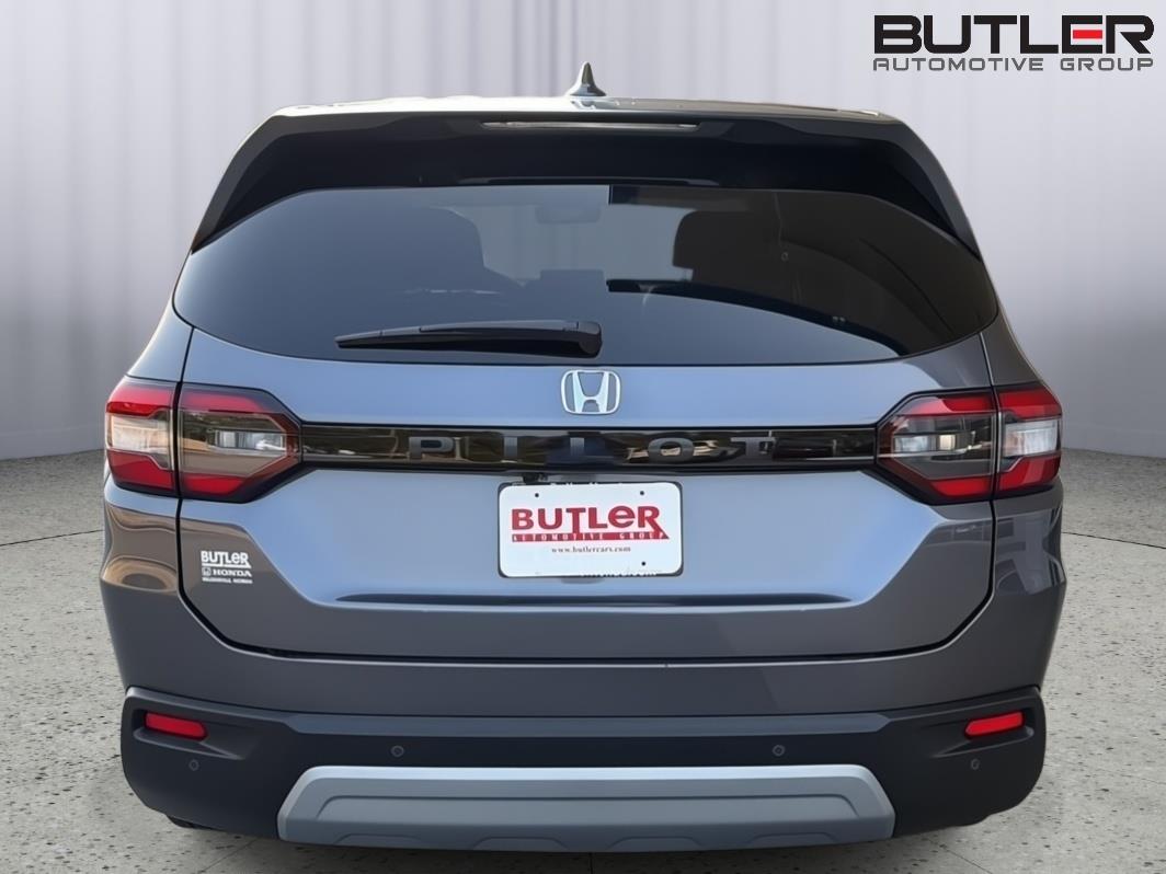Used 2025 Honda Pilot SUV