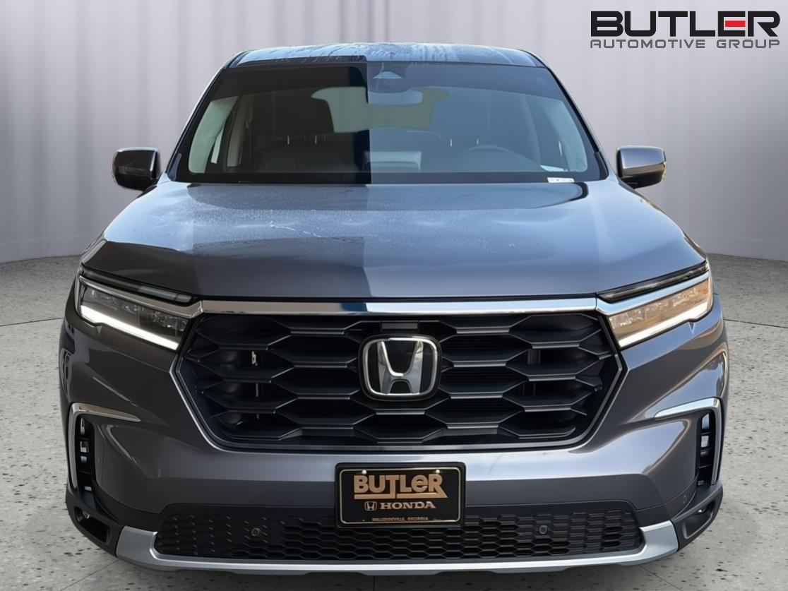 Used 2025 Honda Pilot SUV