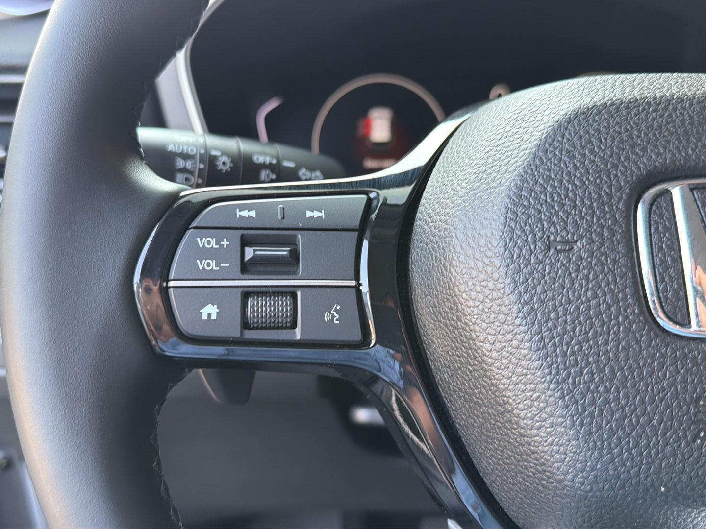 Used 2025 Honda Pilot SUV
