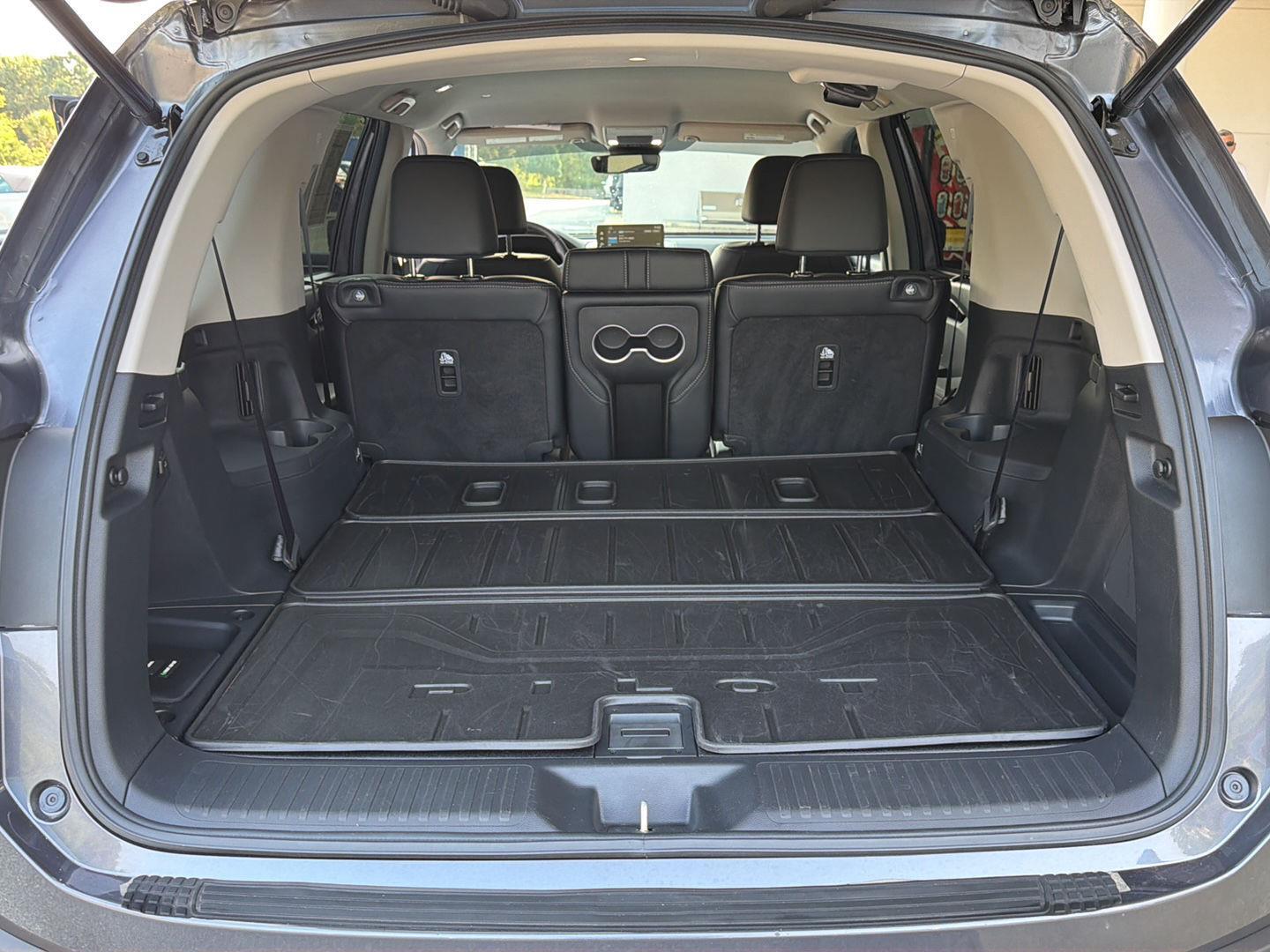 Used 2025 Honda Pilot SUV