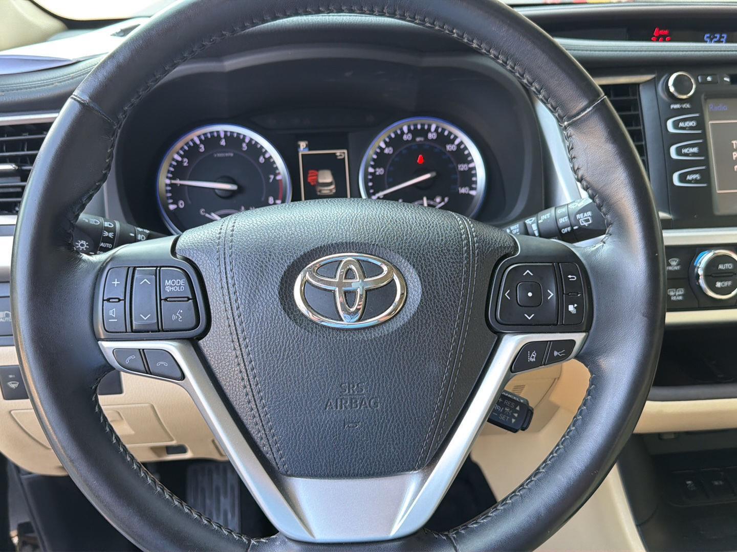 Used 2017 Toyota Highlander SUV