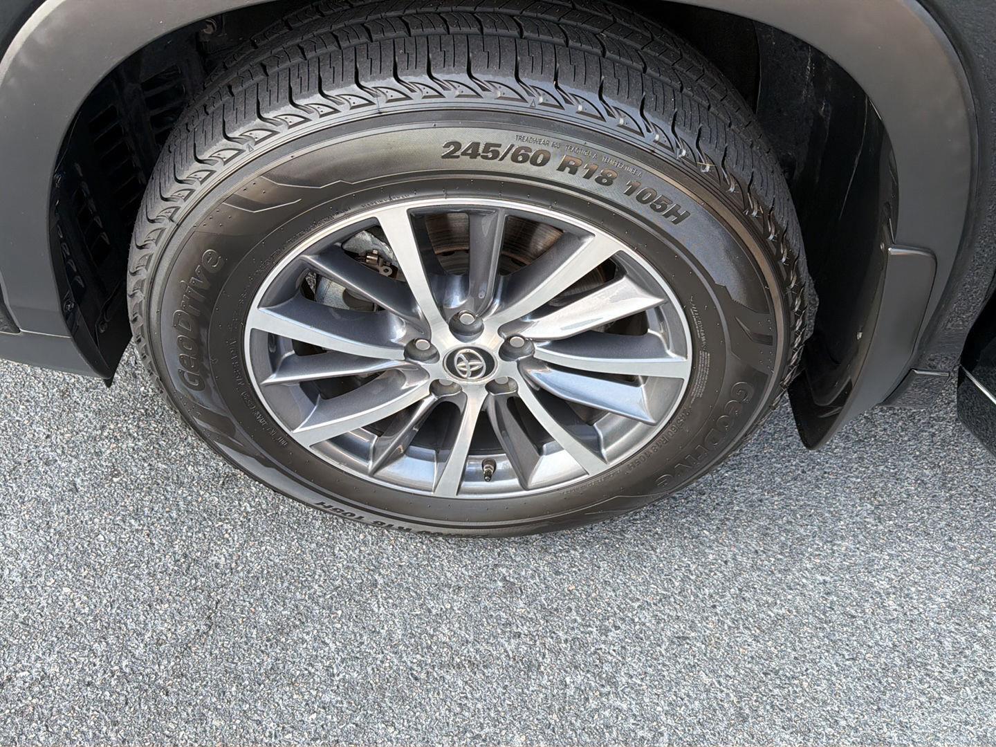 Used 2017 Toyota Highlander SUV