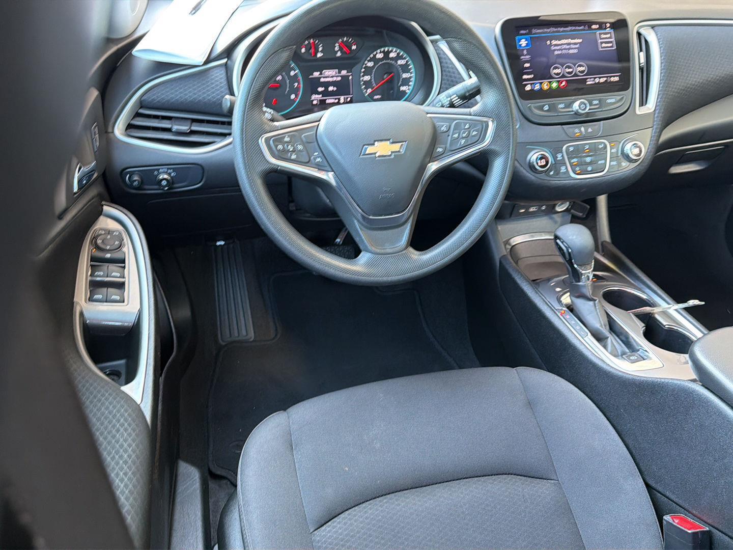 Used 2025 Chevrolet Malibu Sedan